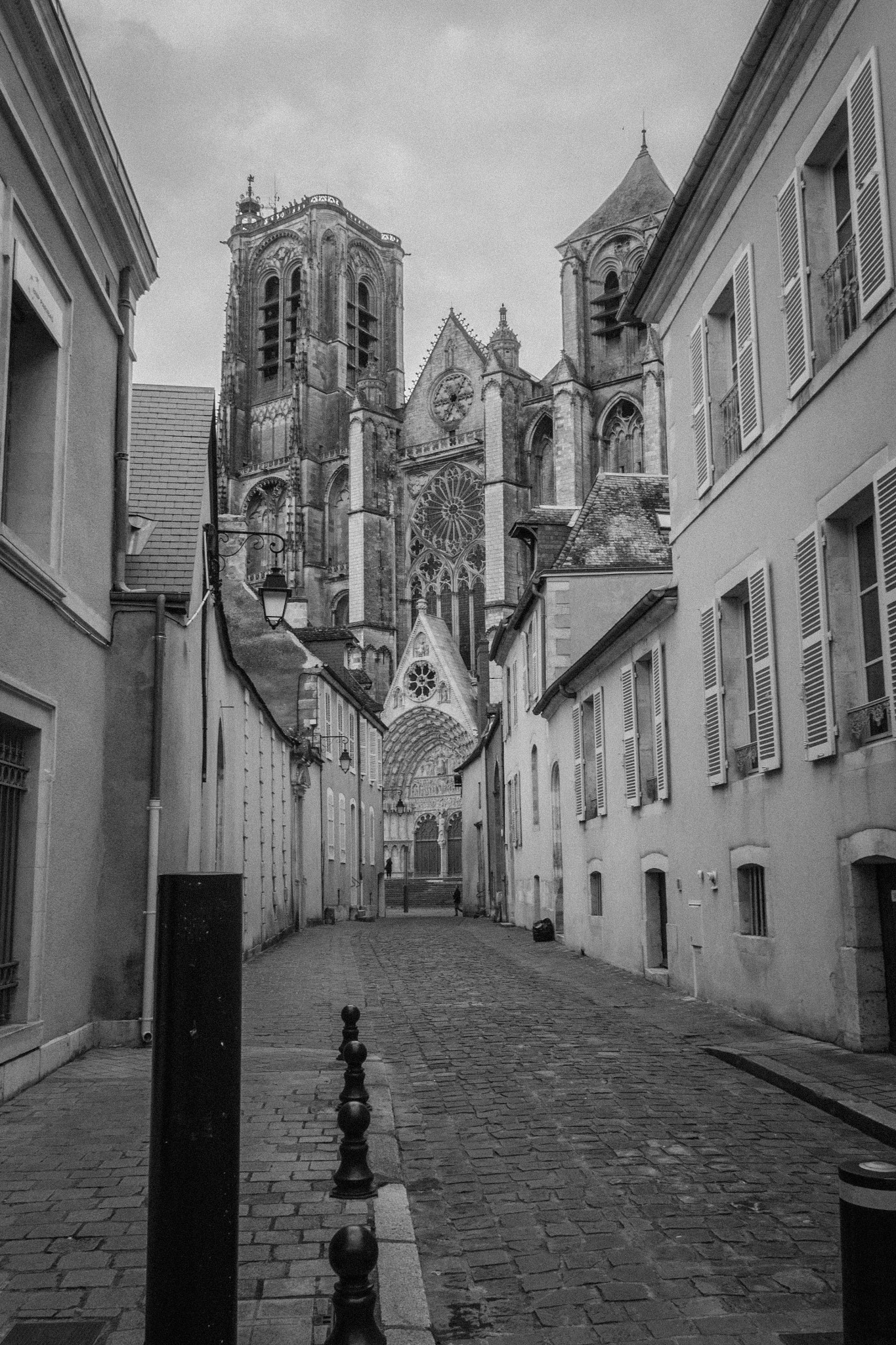Panasonic Lumix DMC-GH3 sample photo. Cathédrale de bourges photography
