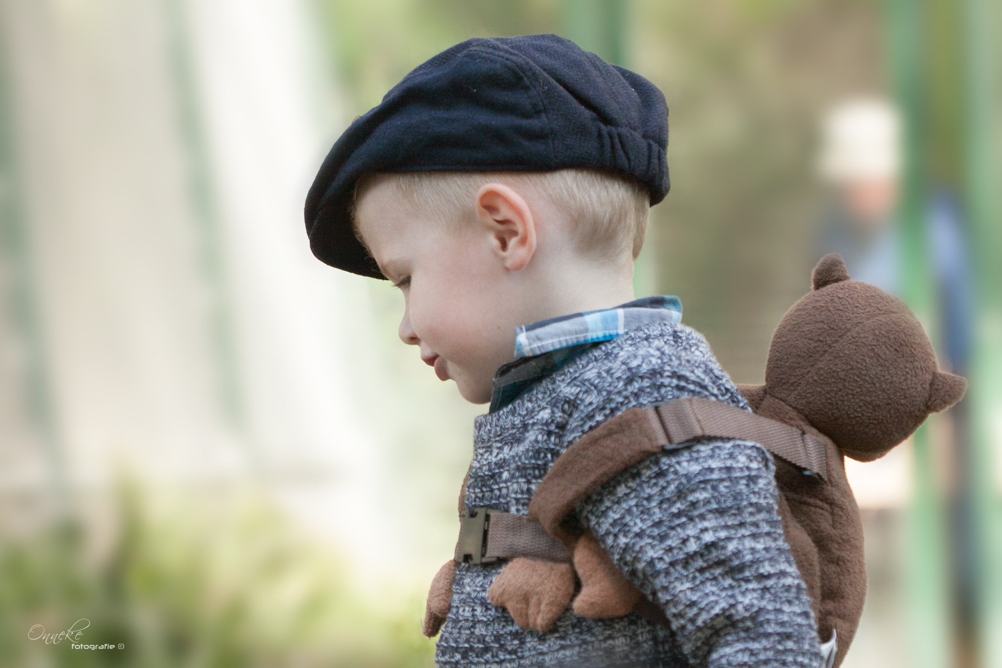 Canon EF 100mm F2.8 Macro USM sample photo. Little traveller with his monkey  ...... photography