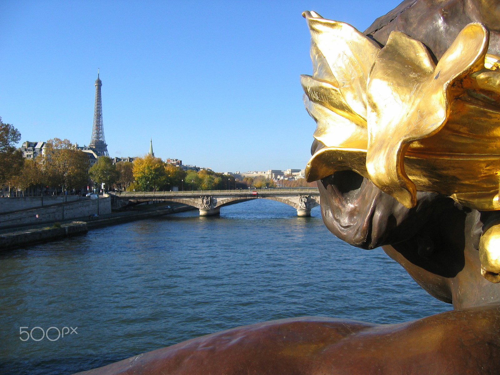 Canon POWERSHOT A80 sample photo. But paris ........ photography