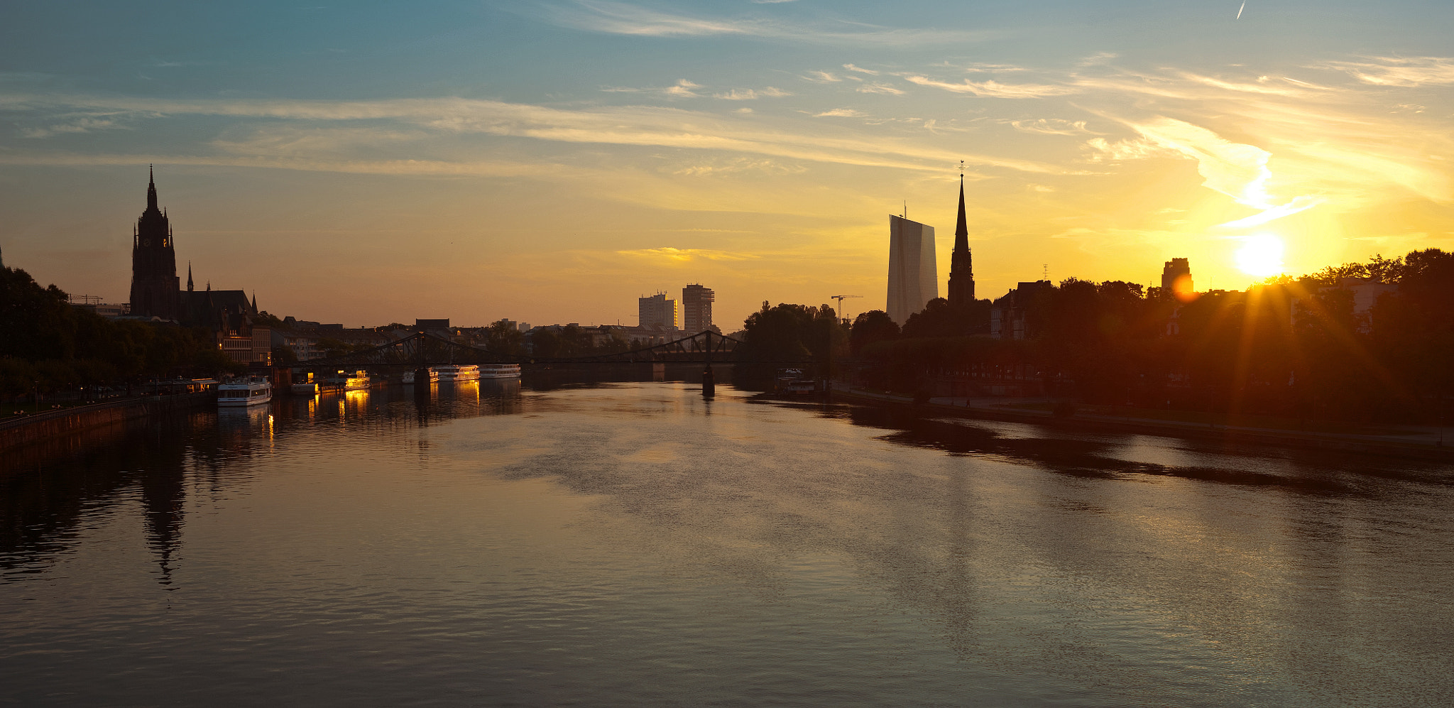 Nikon D700 sample photo. Morning in frankfurt photography