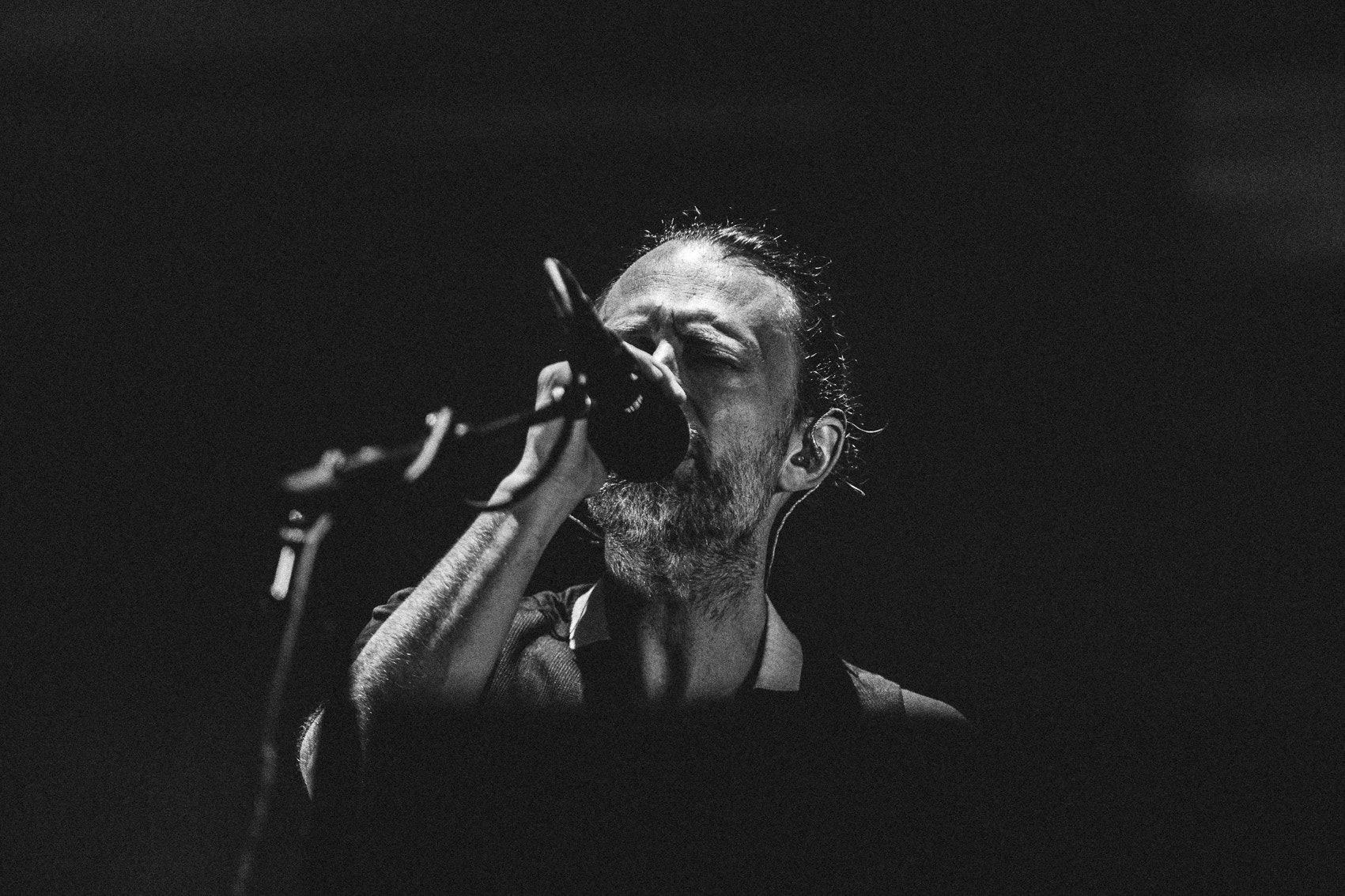 Sigma 70-200mm F2.8 EX DG OS HSM sample photo. Thom yorke (p/b experience) photography