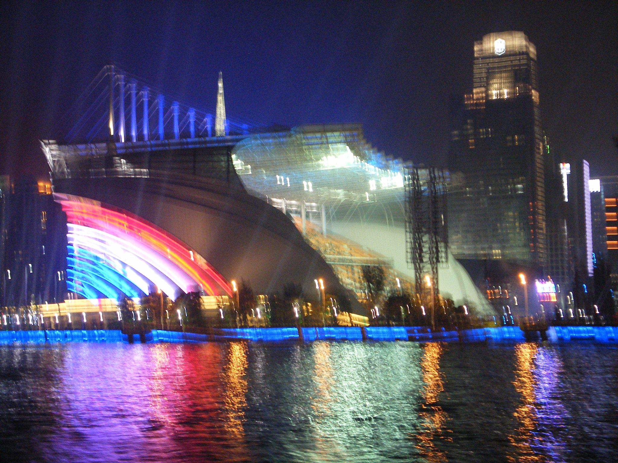 Fujifilm FinePix F650 sample photo. Quangzhou at night on river photography