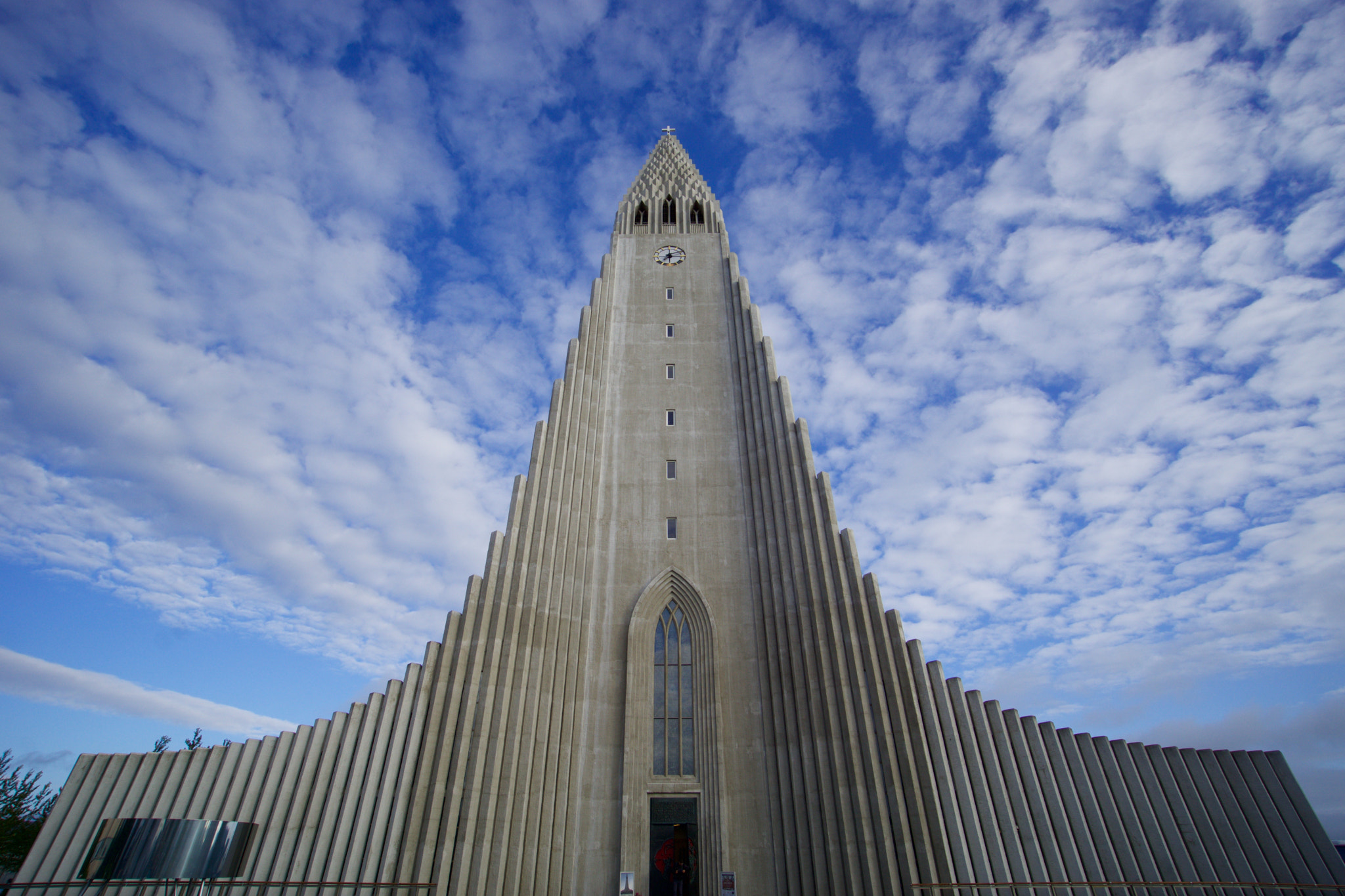 Sony a6000 + Sony E 10-18mm F4 OSS sample photo. Hallgrímskirkja photography