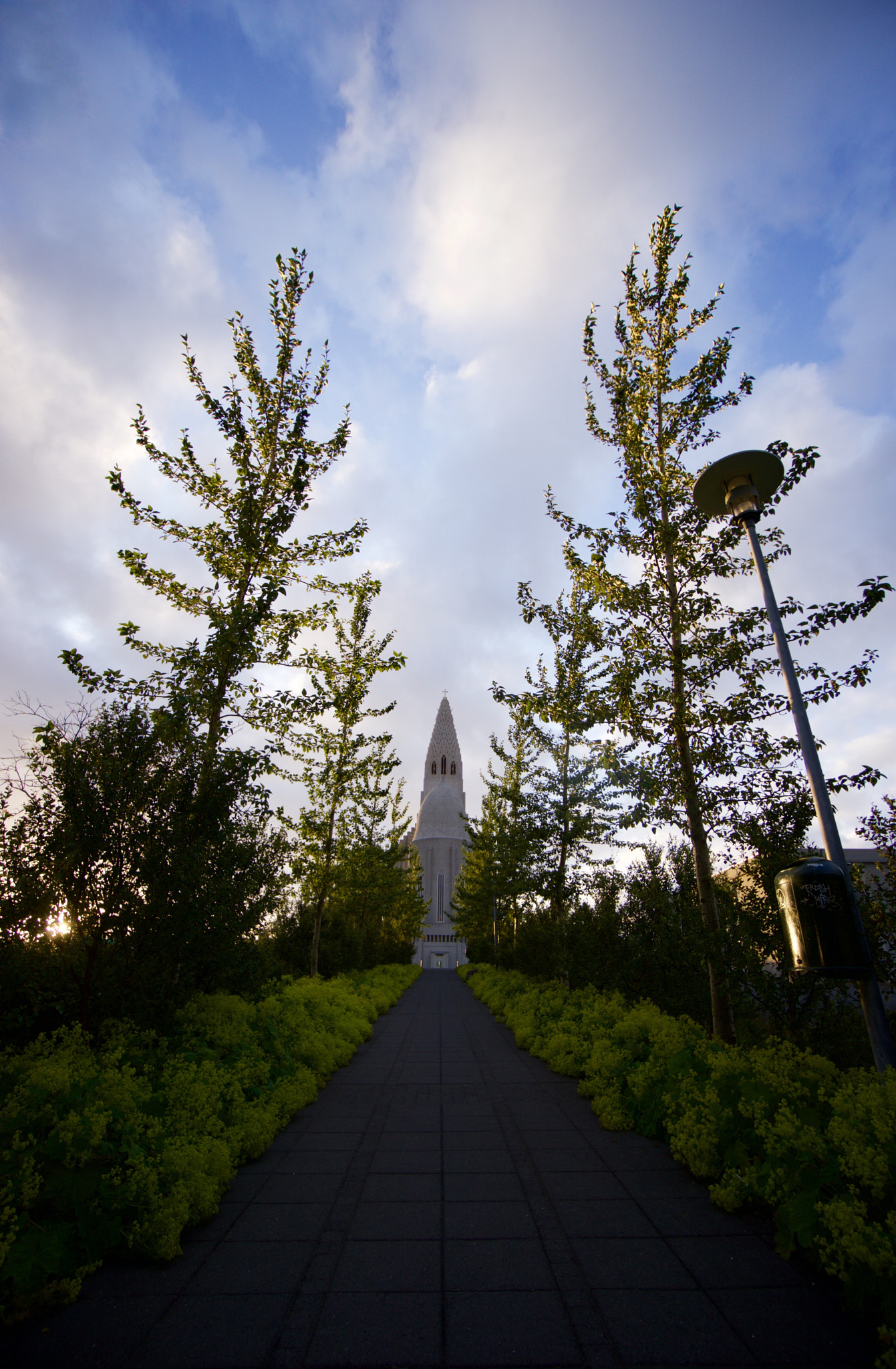 Sony a6000 + Sony E 10-18mm F4 OSS sample photo. Hallgrímskirkja photography