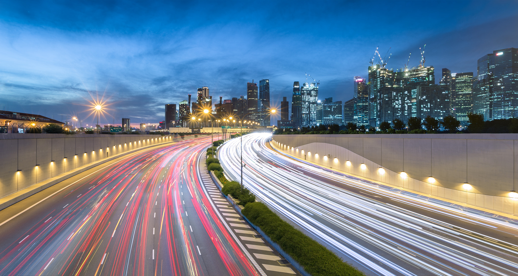 Nikon Df + Nikon AF-S Nikkor 20mm F1.8G ED sample photo. Movement of singapore photography