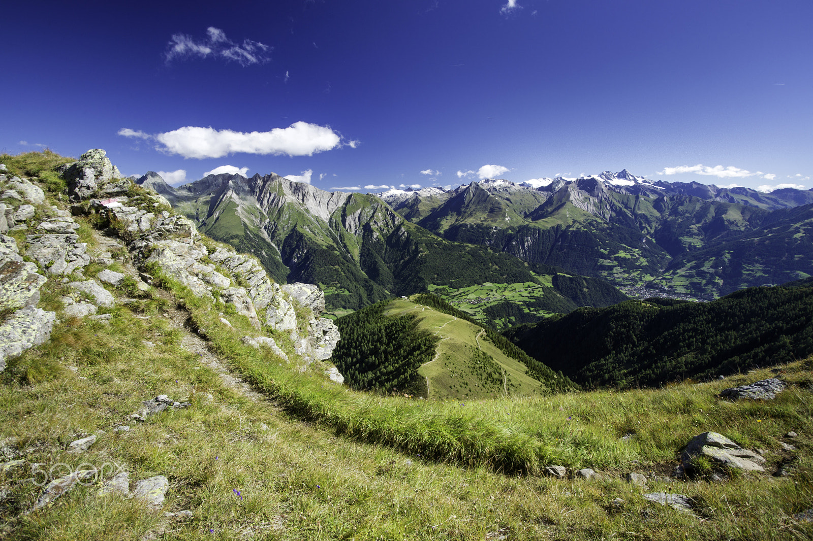 Sony Alpha DSLR-A850 + Minolta AF 17-35mm F3.5 G sample photo. Hiking high above the virgental, austria photography