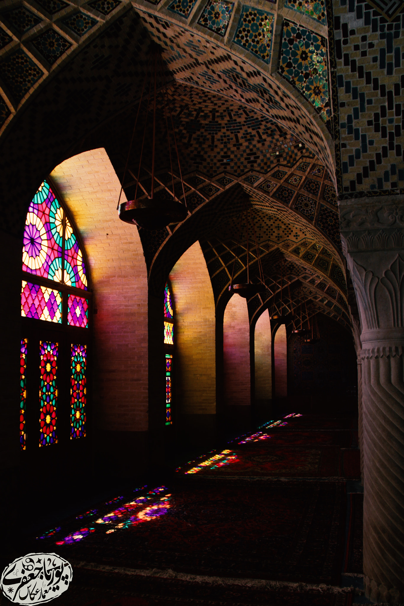 Canon EOS 500D (EOS Rebel T1i / EOS Kiss X3) sample photo. Light and color in persian architecture photography