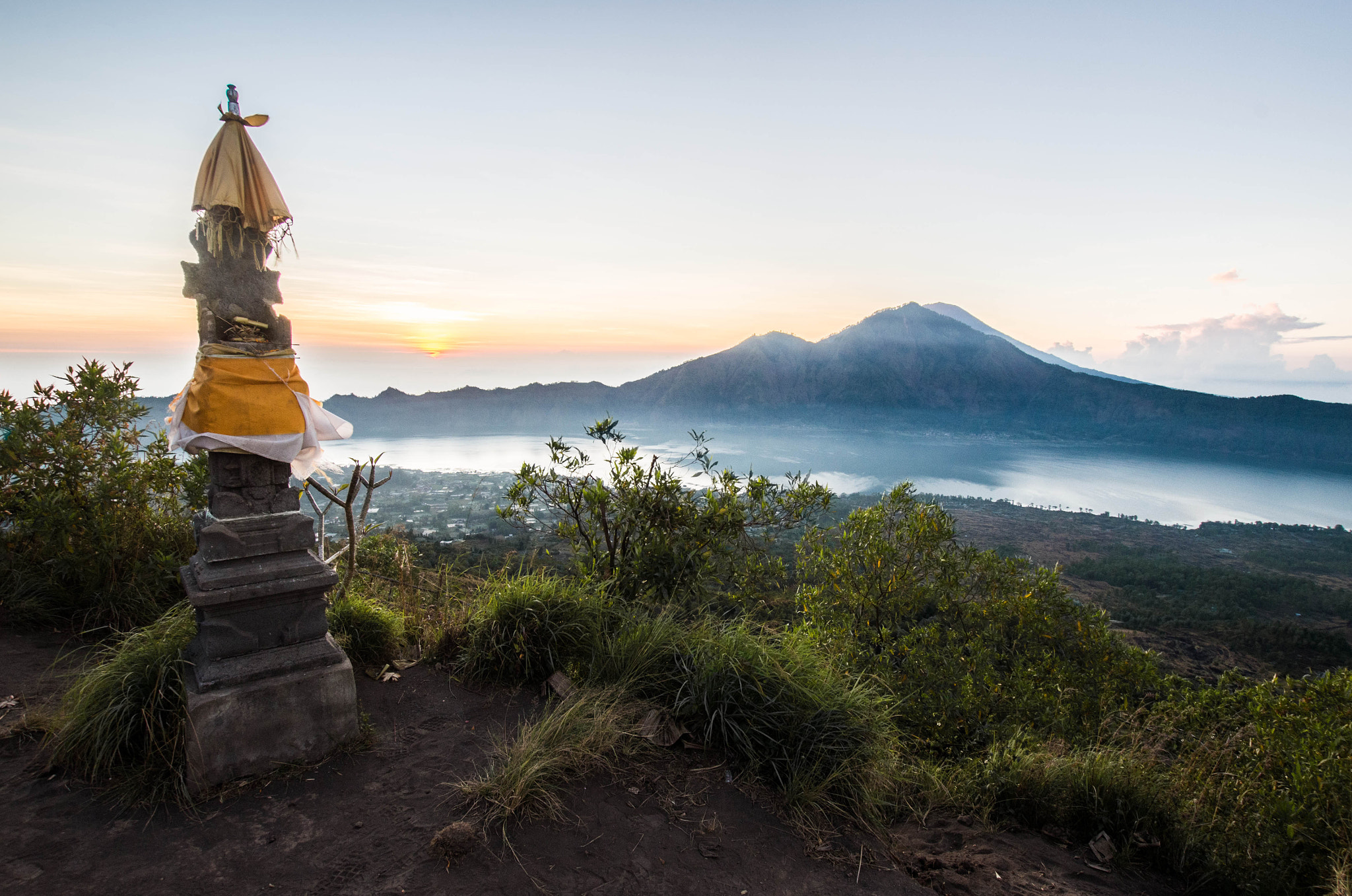 Sigma 10-20mm F3.5 EX DC HSM sample photo. Sunrise in mount batur photography