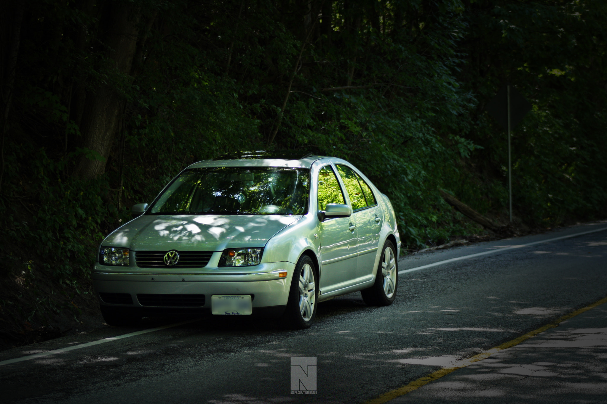 Canon EF 75-300mm f/4-5.6 USM sample photo. Jetta 1.8t 2 photography