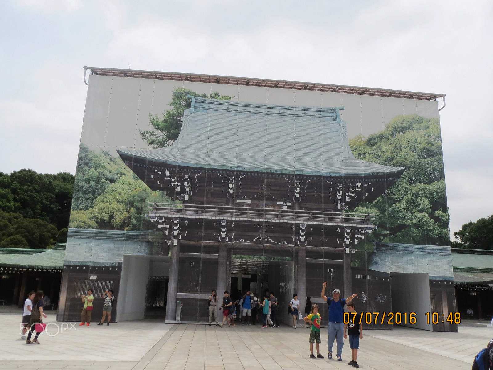 Canon PowerShot ELPH 530 HS (IXUS 510 HS / IXY 1) sample photo. Meiji jingu garden photography