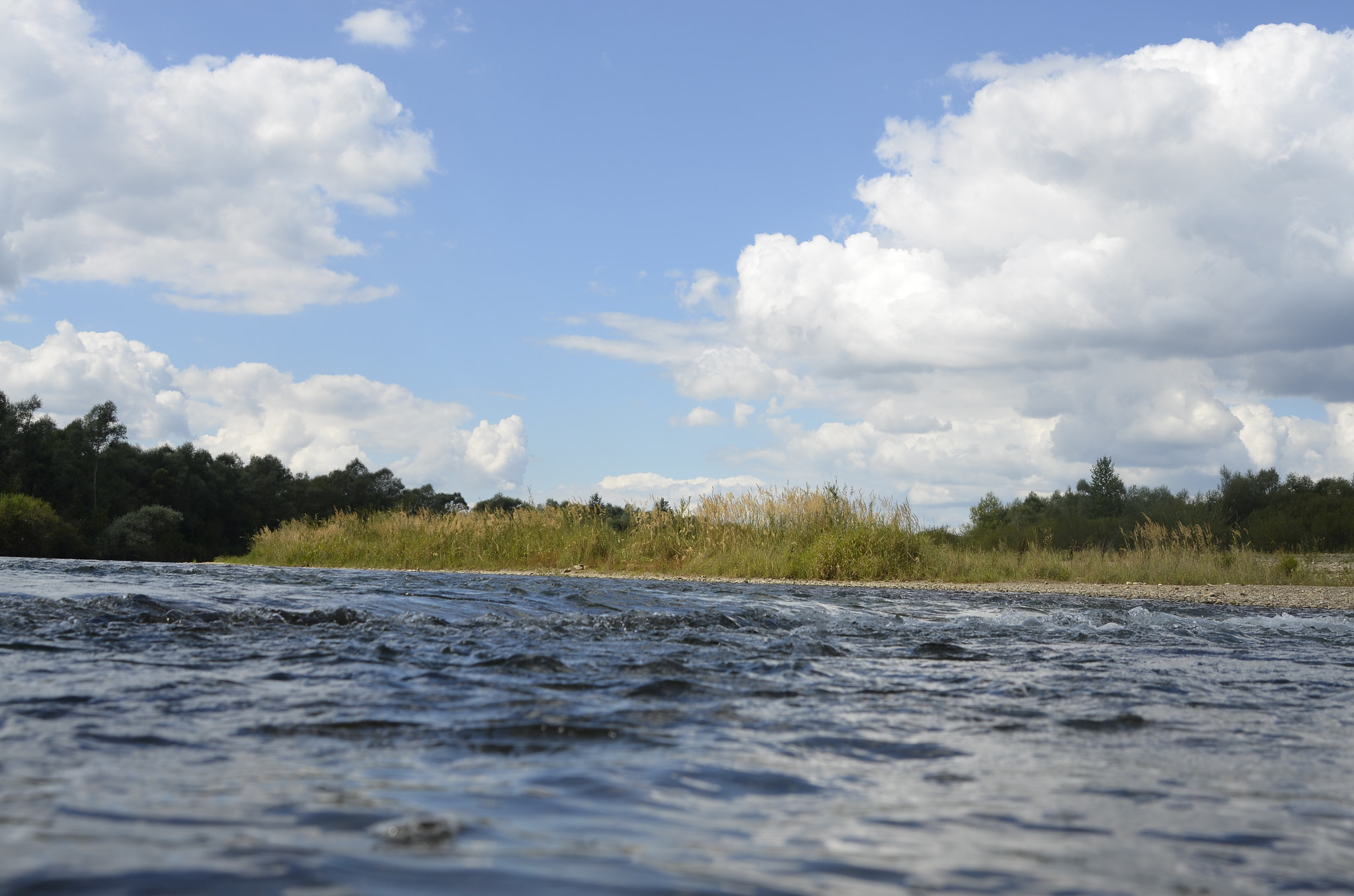AF Zoom-Nikkor 28-105mm f/3.5-4.5D IF sample photo. River photography