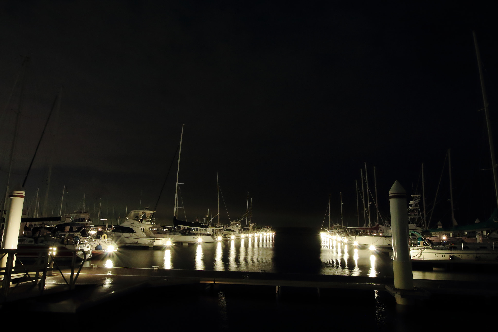 Sigma 8-16mm F4.5-5.6 DC HSM sample photo. Just waiting in pure silence photography