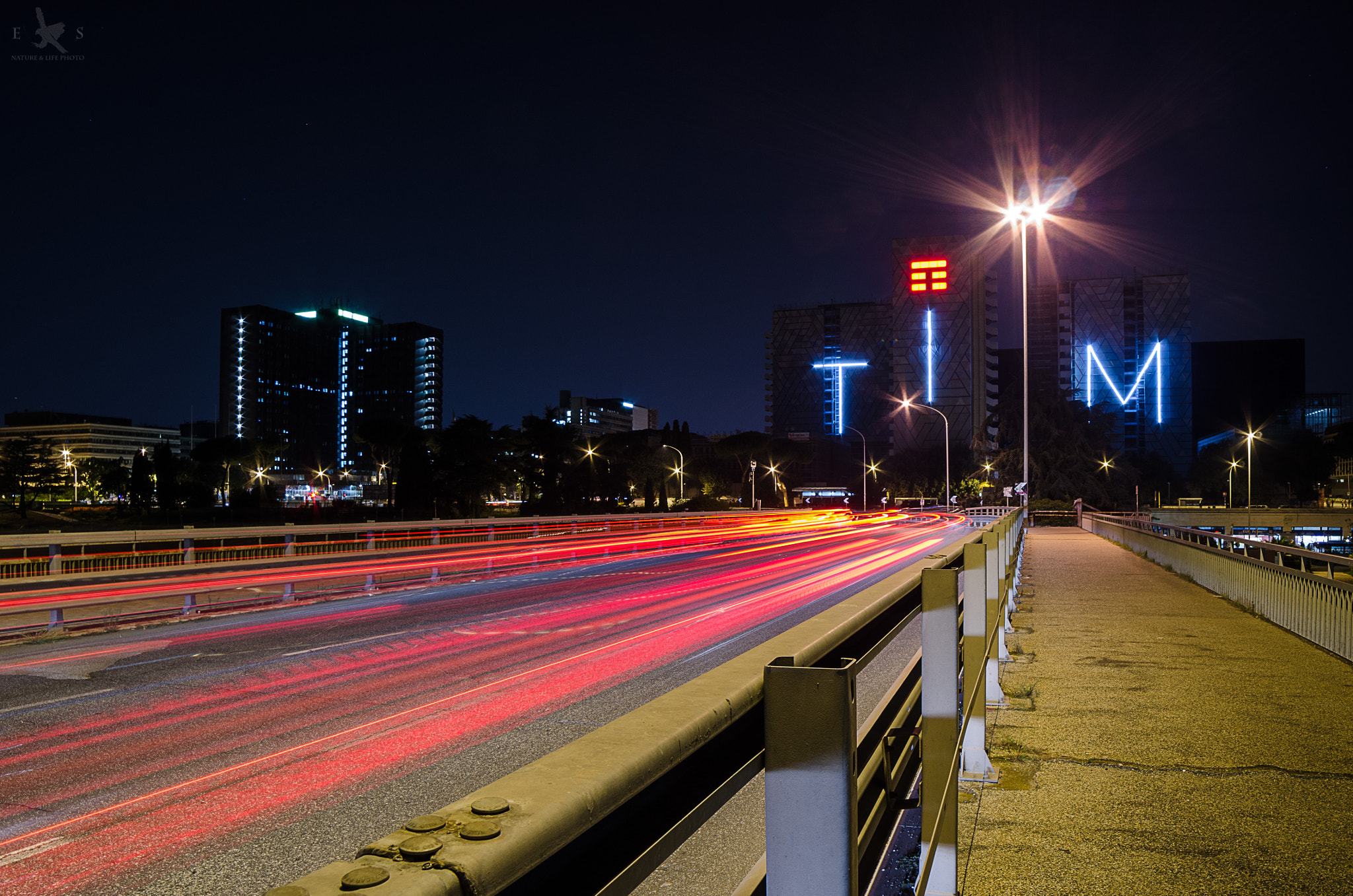 Samyang 14mm F2.8 ED AS IF UMC sample photo. City lights photography