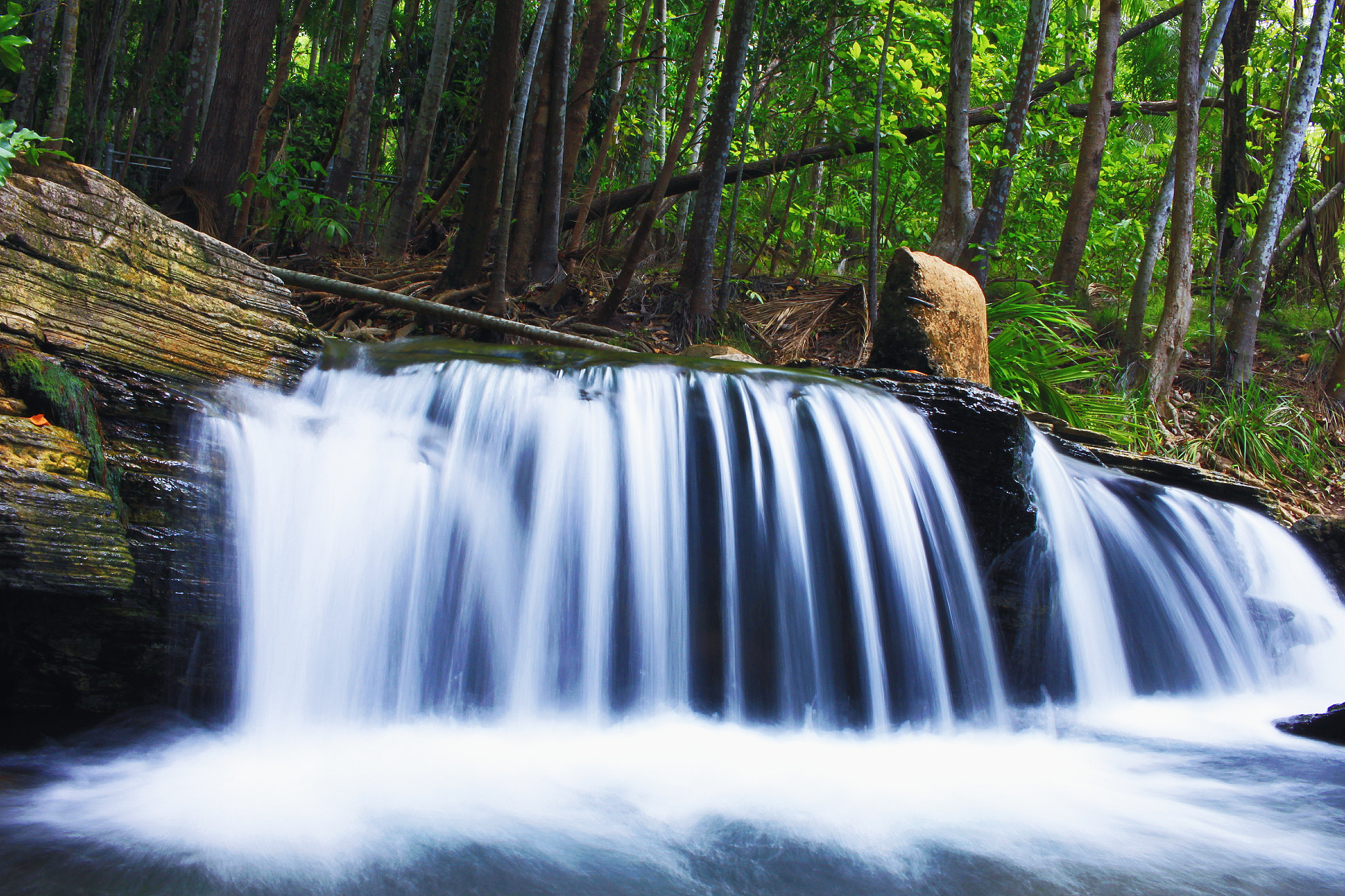 Canon EOS 500D (EOS Rebel T1i / EOS Kiss X3) sample photo. Waterfall photography