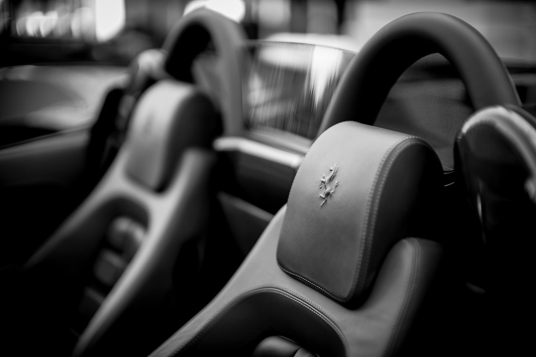 Leica Noctilux-M 50mm F0.95 ASPH sample photo. Ferrari 430 spider, cavallino in leather photography