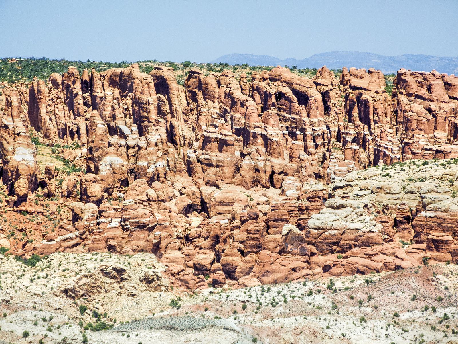 Fujifilm FinePix S9000 sample photo. Fiery furnace at arches photography
