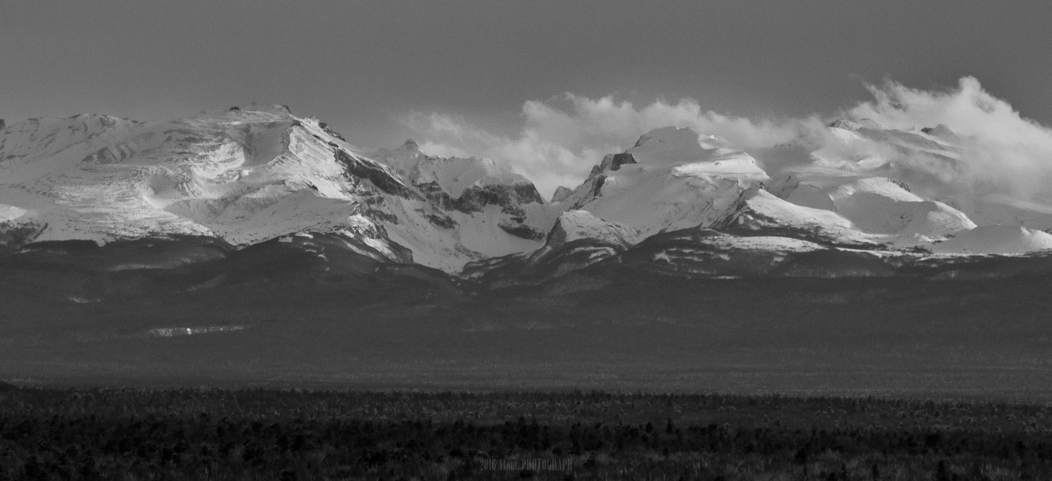 Sony Alpha DSLR-A700 + Sigma M-AF 70-200mm F2.8 EX APO sample photo. "to see the world,things dangerous to come to. to  ... photography