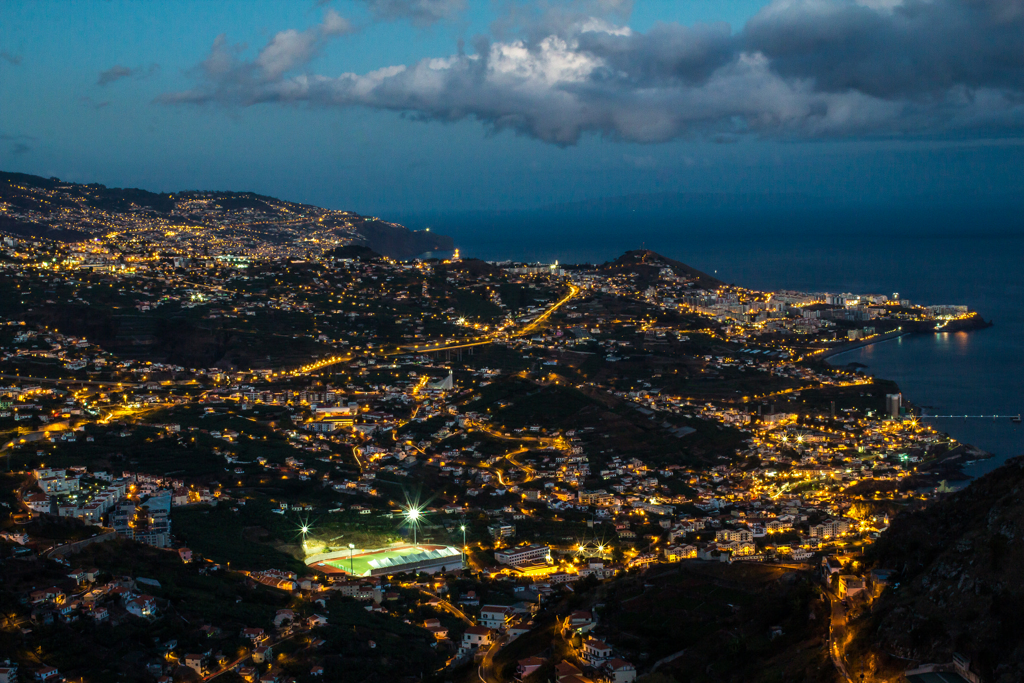 Canon EOS 600D (Rebel EOS T3i / EOS Kiss X5) + Canon EF 35mm F2 sample photo. Madeira iix photography