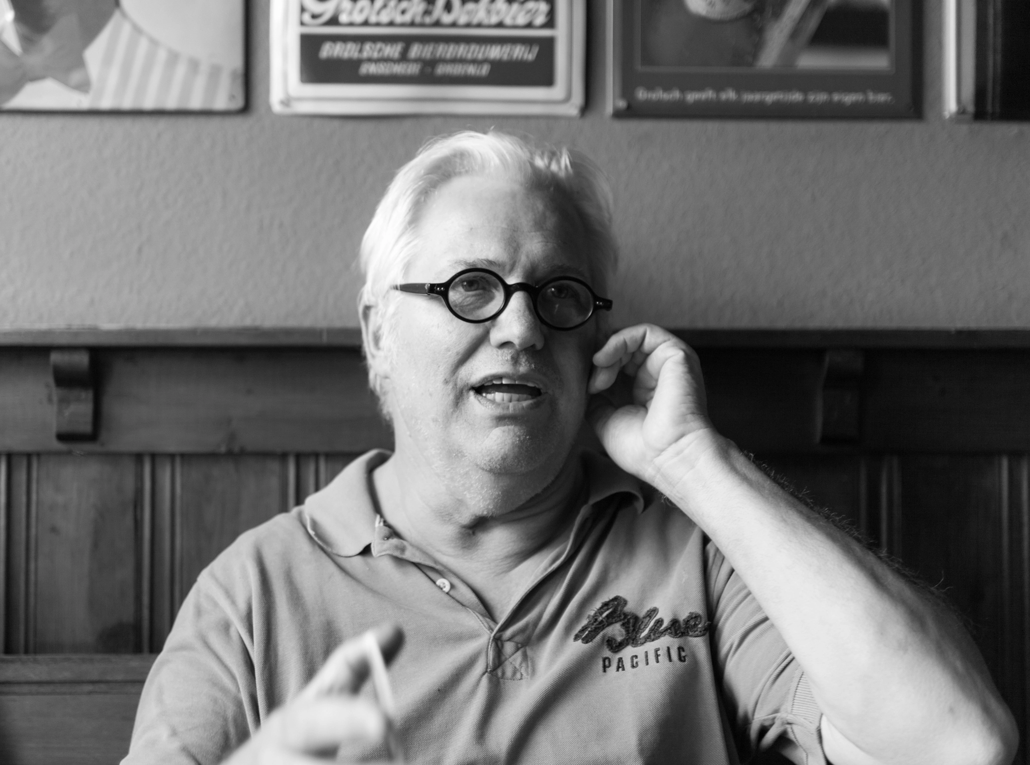 Sigma 30mm F1.4 EX DC HSM sample photo. Old man talking about the old days photography