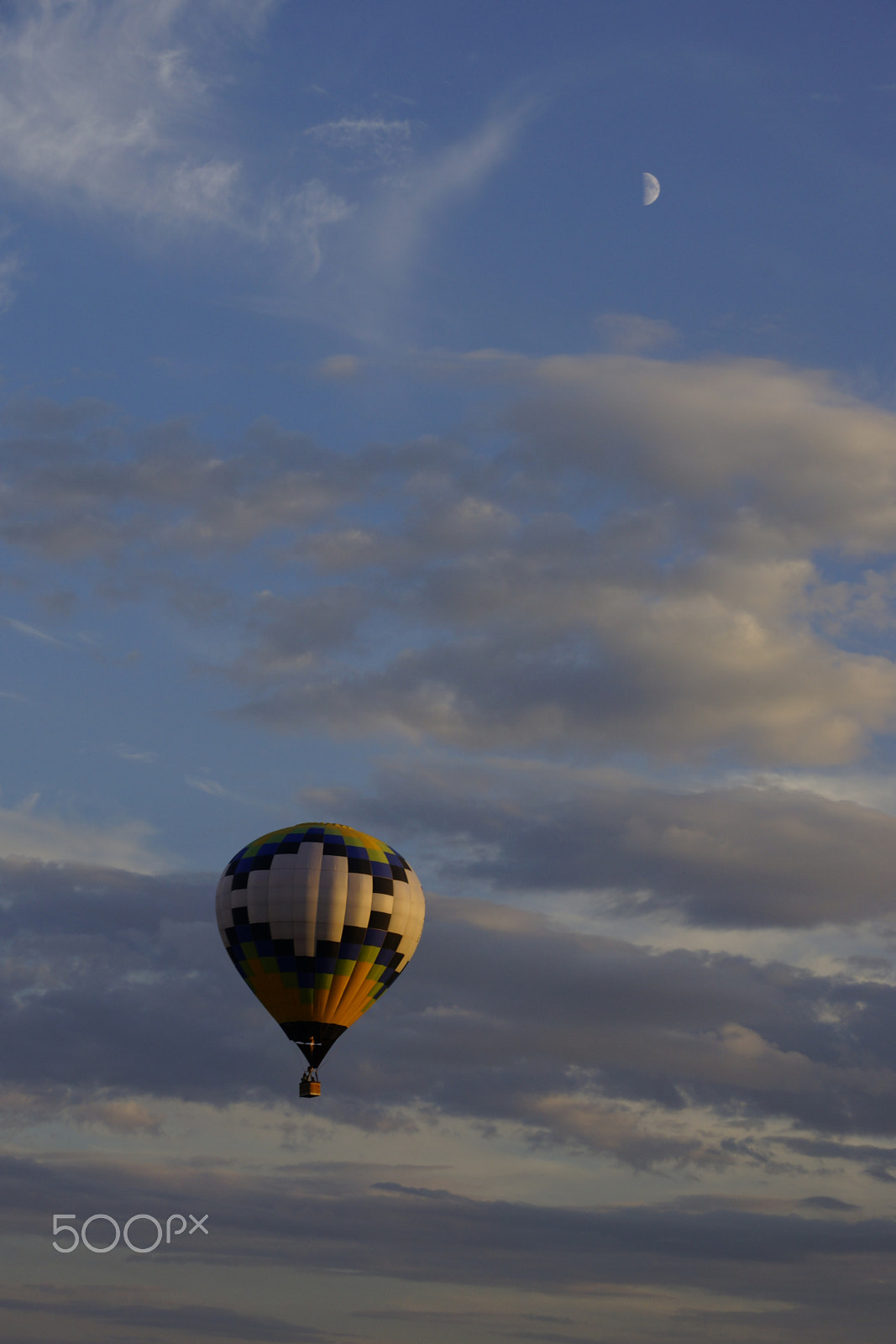 Sony SLT-A65 (SLT-A65V) + Sony DT 18-135mm F3.5-5.6 SAM sample photo. Baloon photography