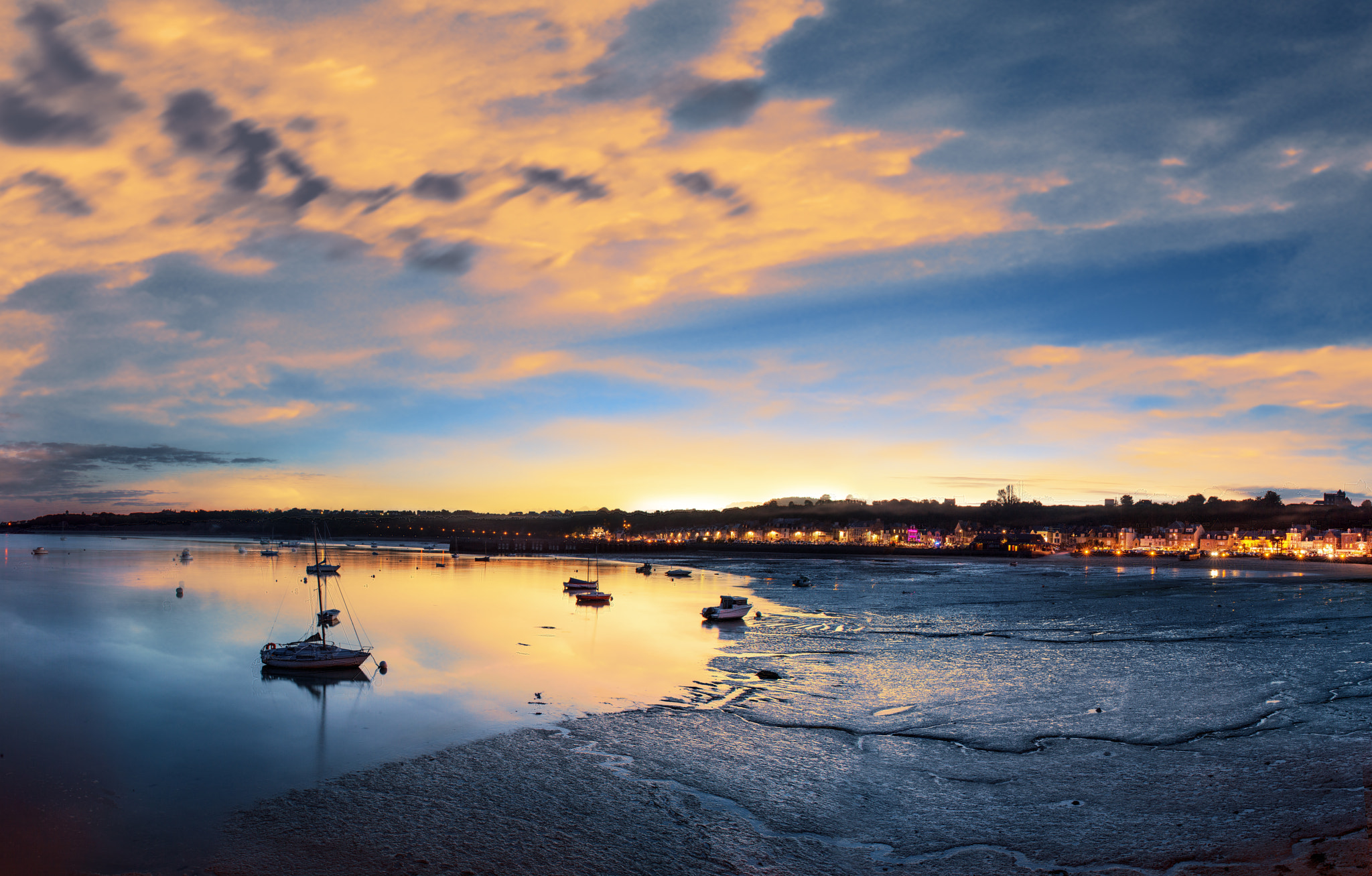 Nikon AF-S Nikkor 28-70mm F2.8 ED-IF sample photo. Cancale photography