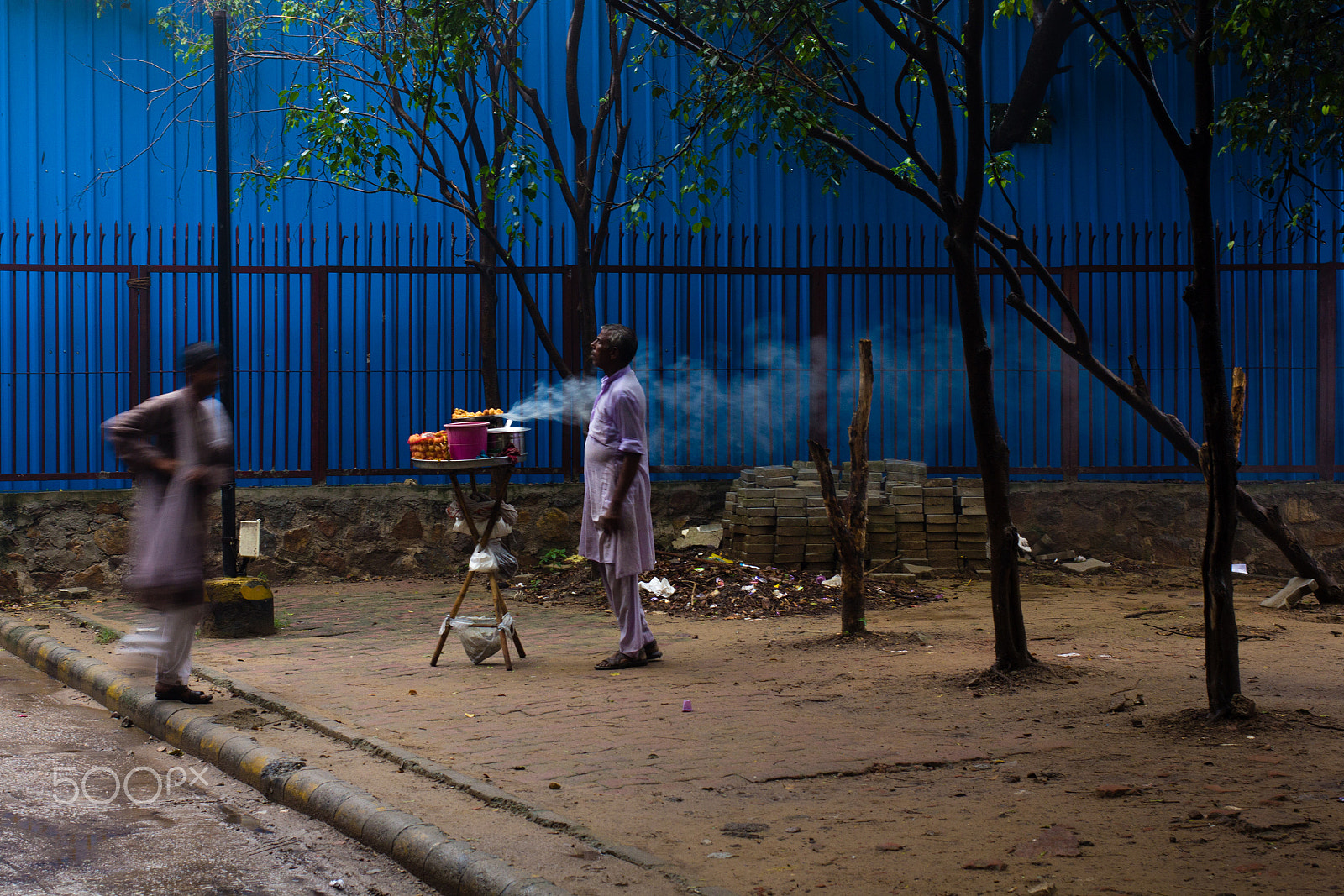 Canon EOS 60D + Canon EF 35mm F2 IS USM sample photo. Corn seller photography