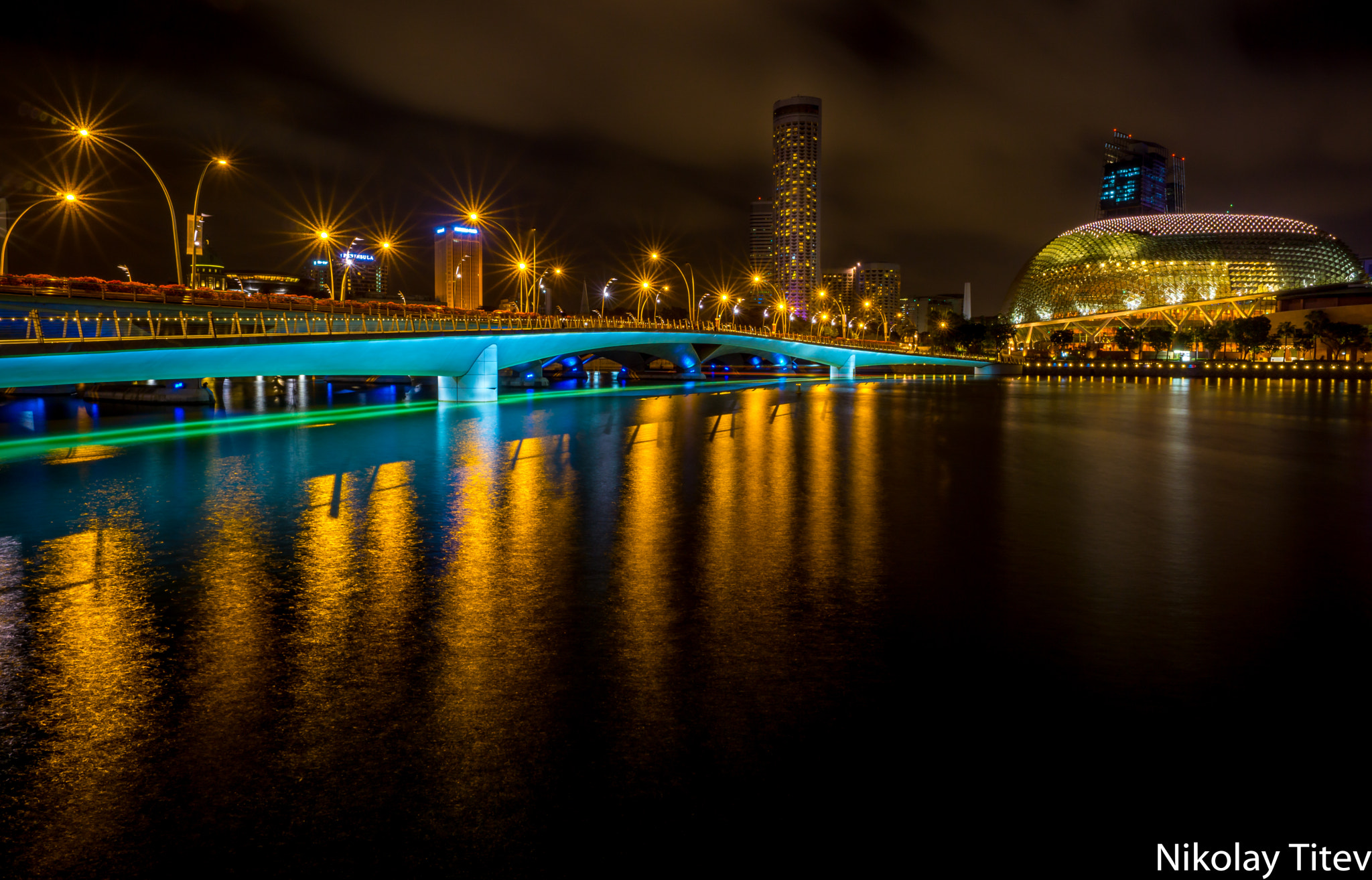 Sony a6000 + ZEISS Touit 12mm F2.8 sample photo. City lights #3 photography