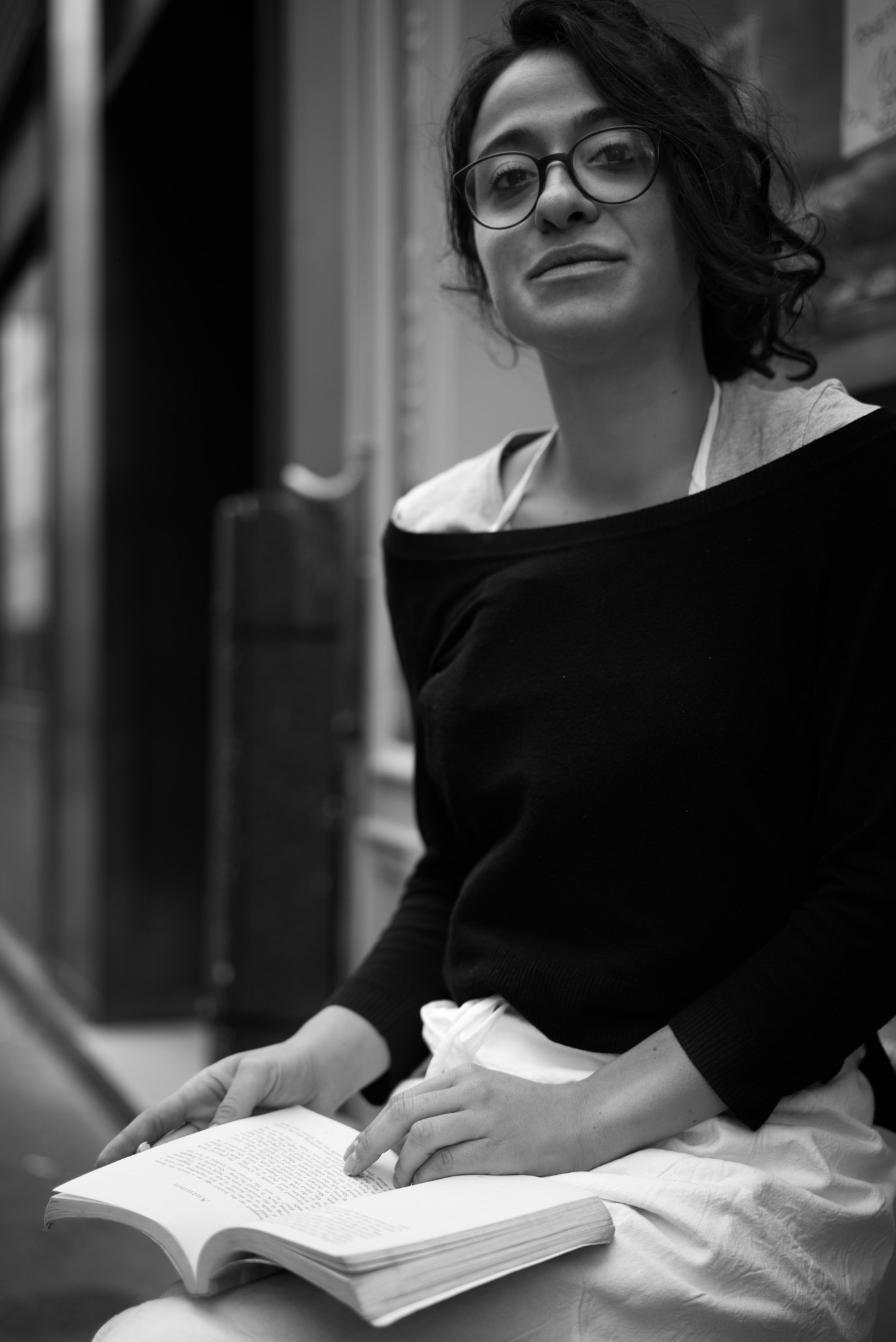 Leica APO-Summicron-M 50mm F2 ASPH sample photo. Book break photography