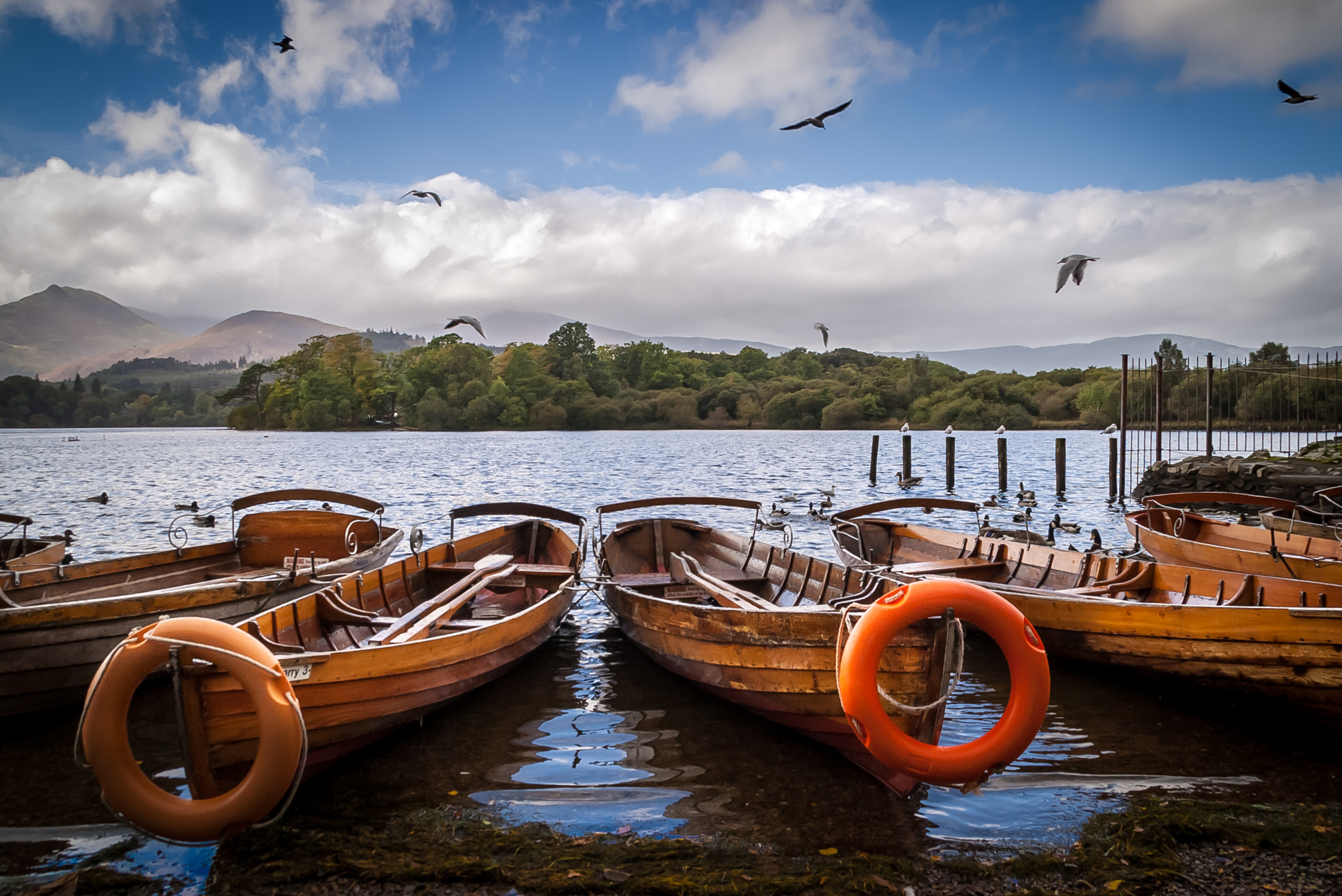 Pentax K100D Super sample photo. Derwent water photography