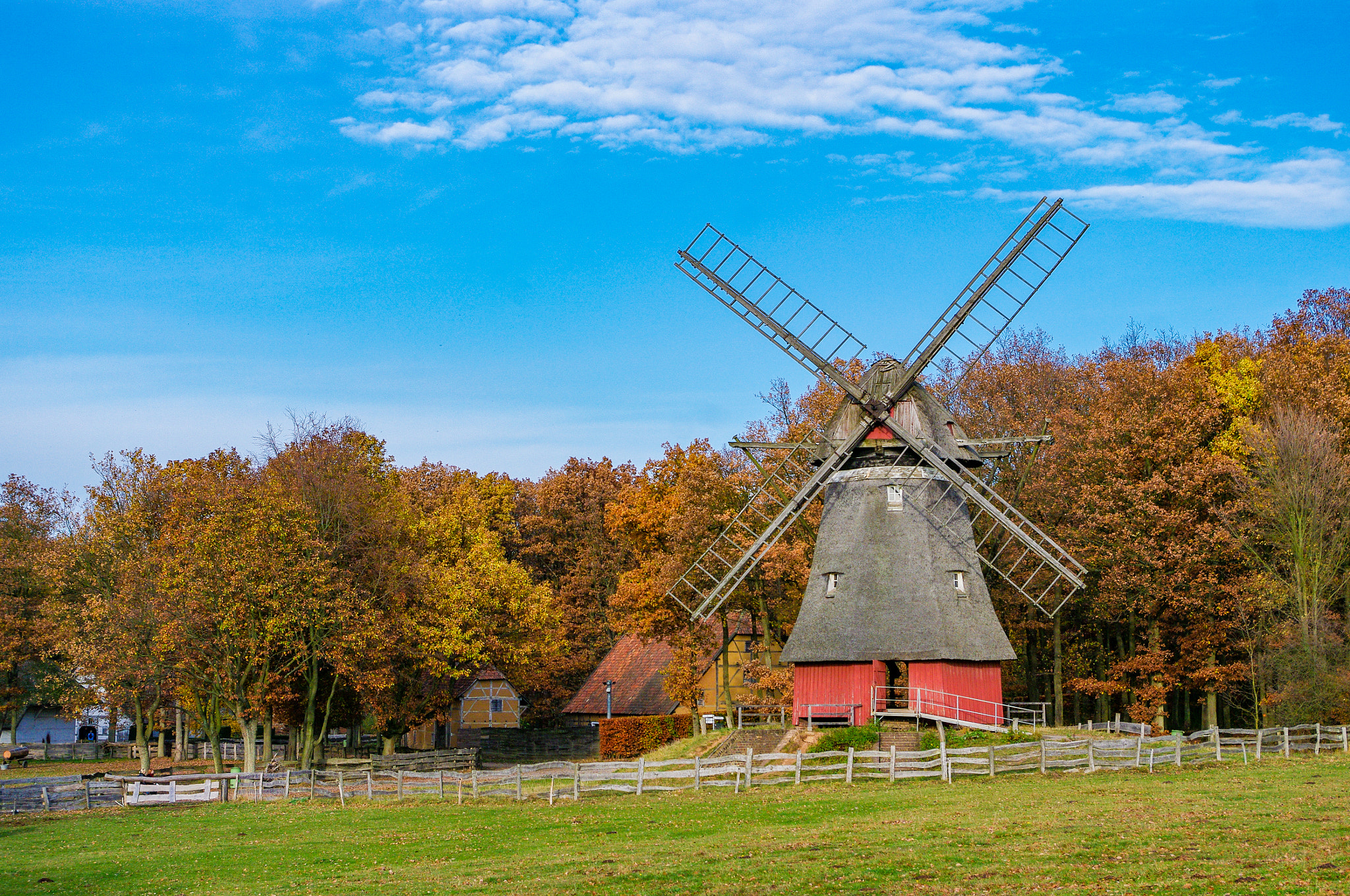 Pentax K20D sample photo. Autumn windmill photography