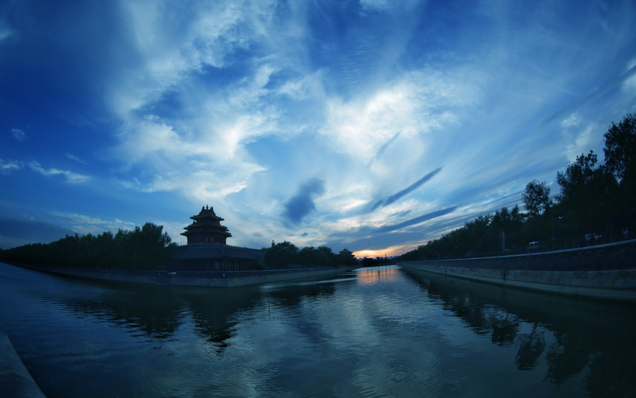 Canon EOS 6D + Canon EF 8-15mm F4L Fisheye USM sample photo. China beijing gugong photography