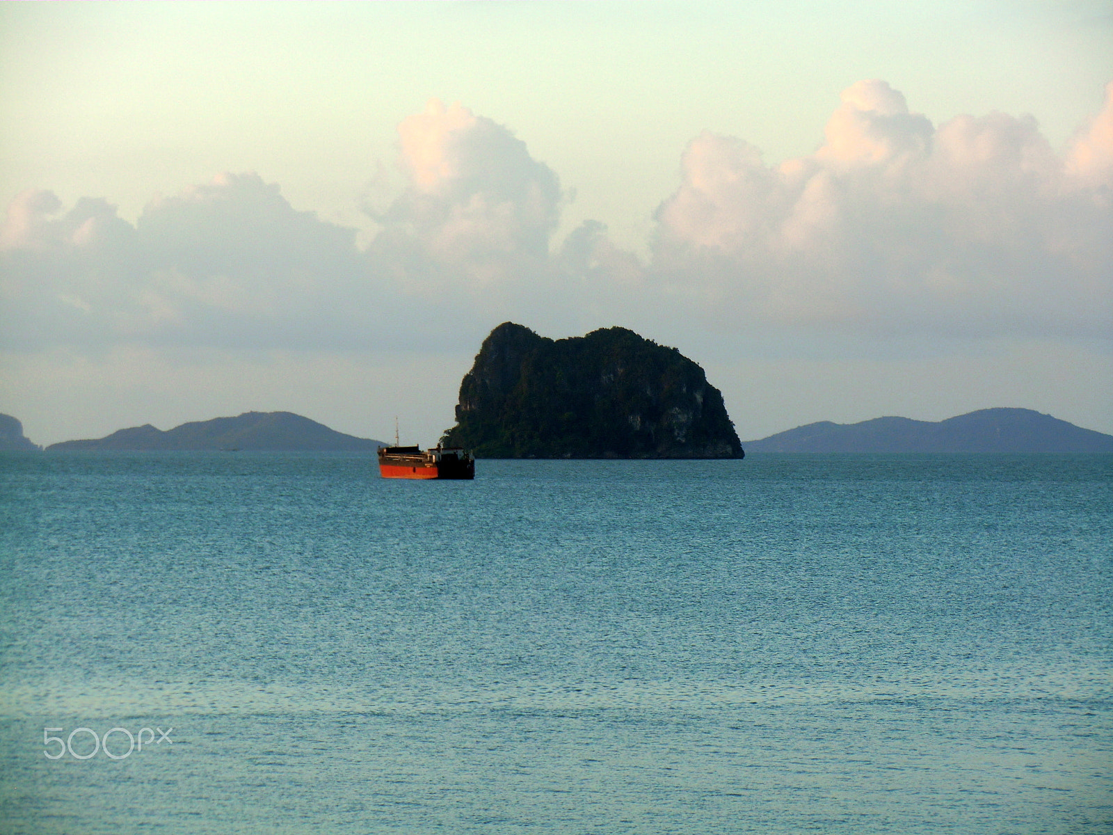 CASIO EX-H15 sample photo. Ocean photography