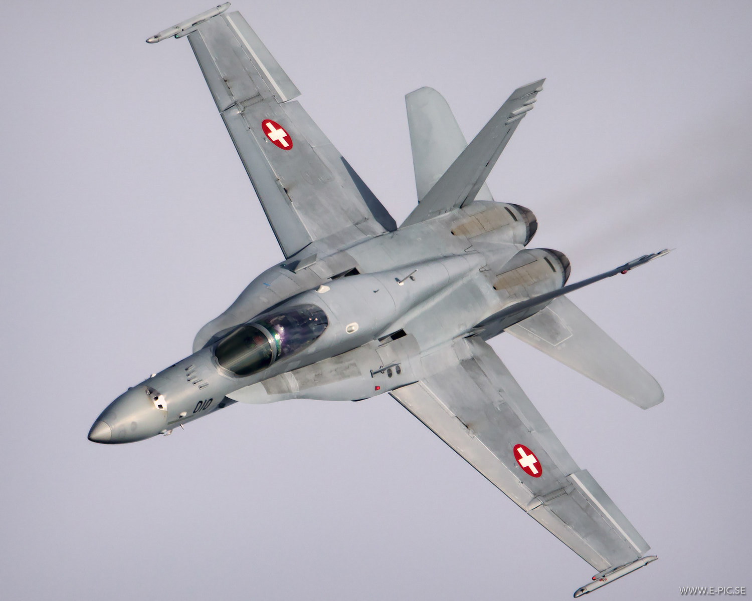 Canon EOS 5D Mark IV sample photo. Fa-18 hornet, schweiz photography