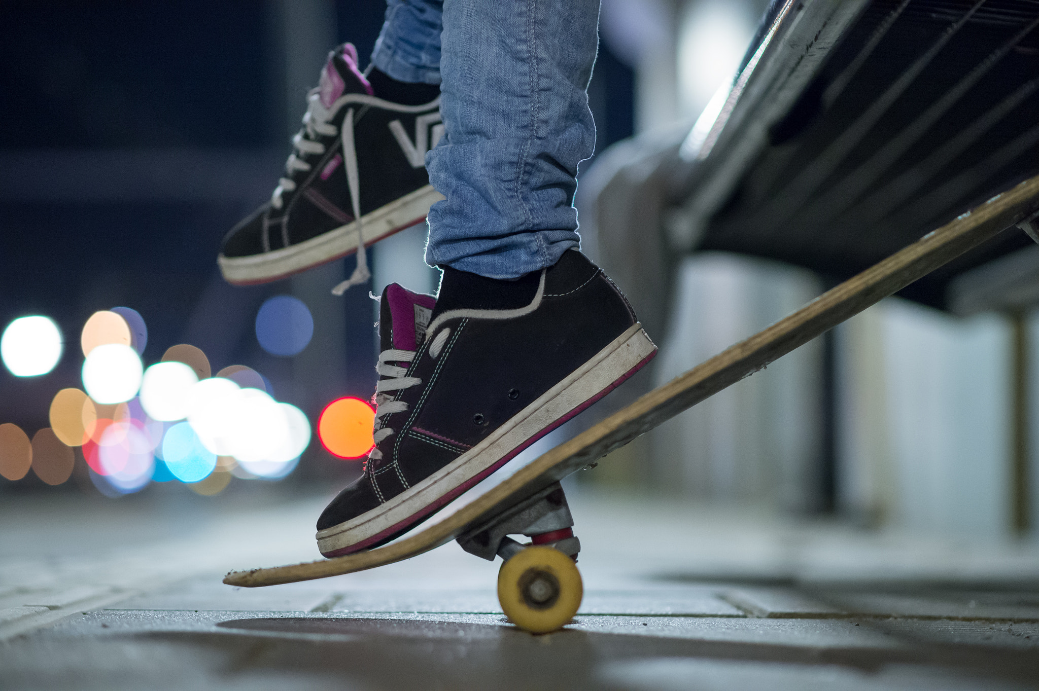 Nikon D4 + Nikon AF-S Nikkor 85mm F1.8G sample photo. Vans off the wall photography