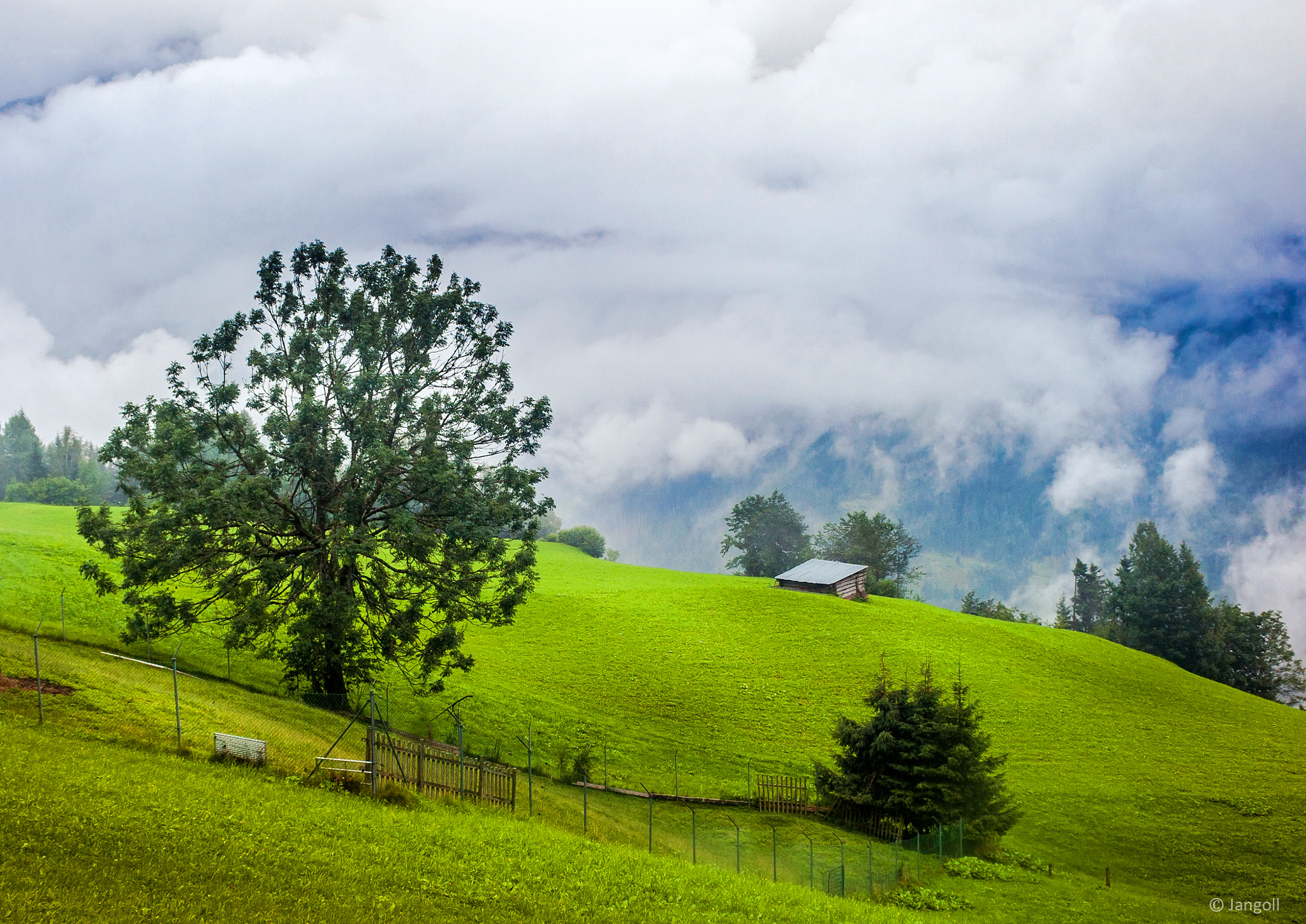 Canon EF 28-90mm f/4-5.6 sample photo. Penken in fog photography