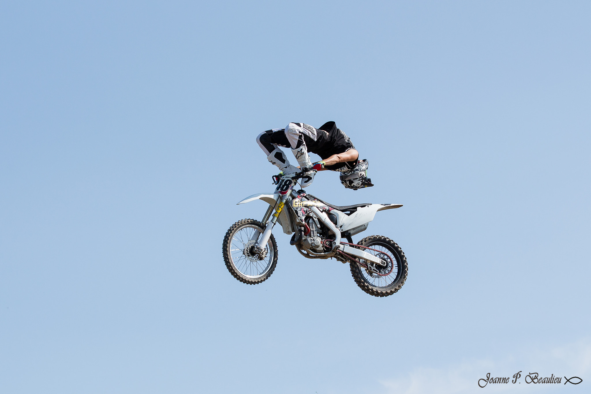 Canon EOS 700D (EOS Rebel T5i / EOS Kiss X7i) + Canon EF 70-200mm F2.8L IS II USM sample photo. Xfest motocross free style photography