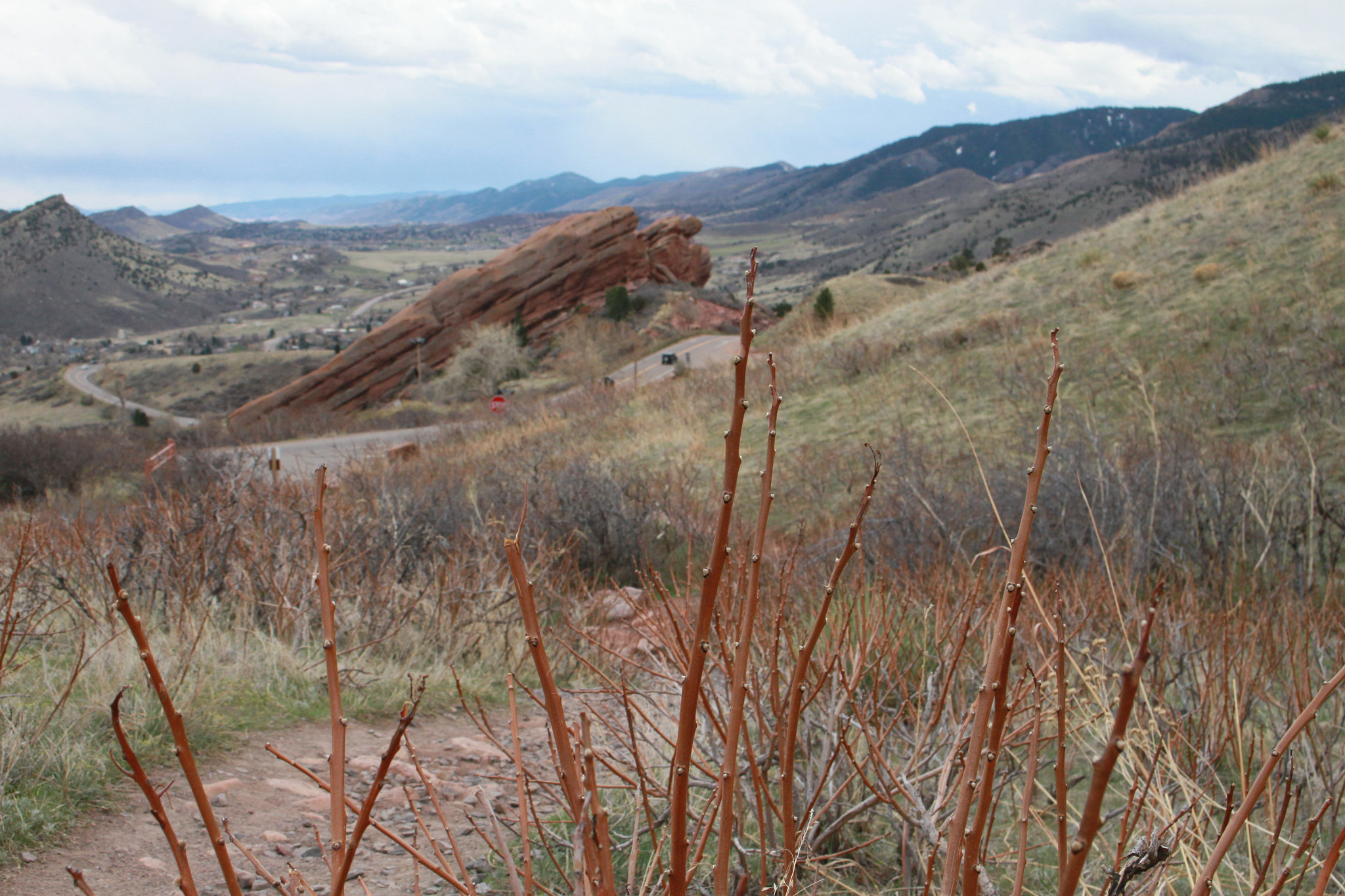 Canon EOS 500D (EOS Rebel T1i / EOS Kiss X3) sample photo. Red rocks  photography