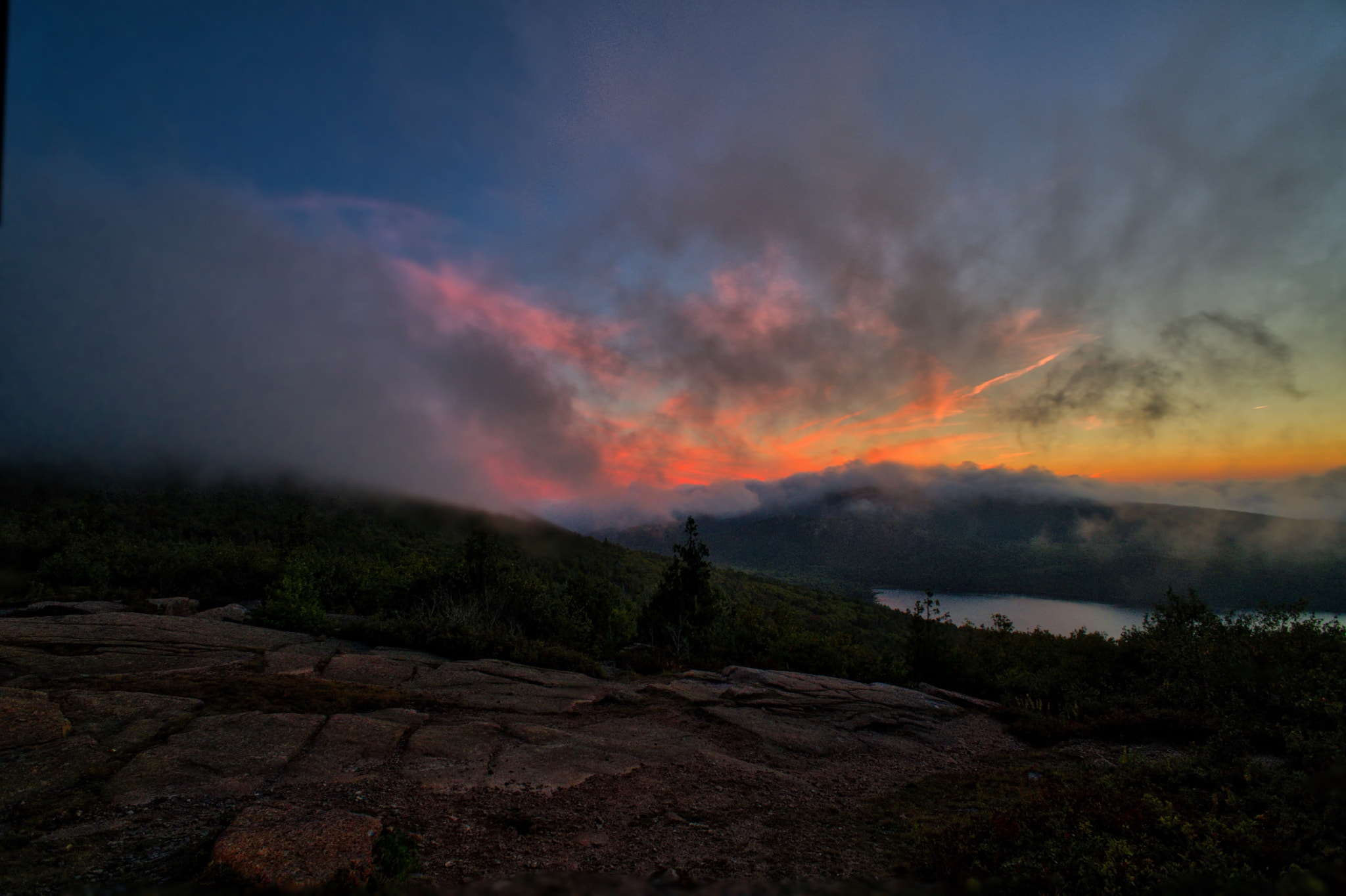 Sony a6300 + Sony E 16mm F2.8 sample photo. Cadillac mountain sunset photography