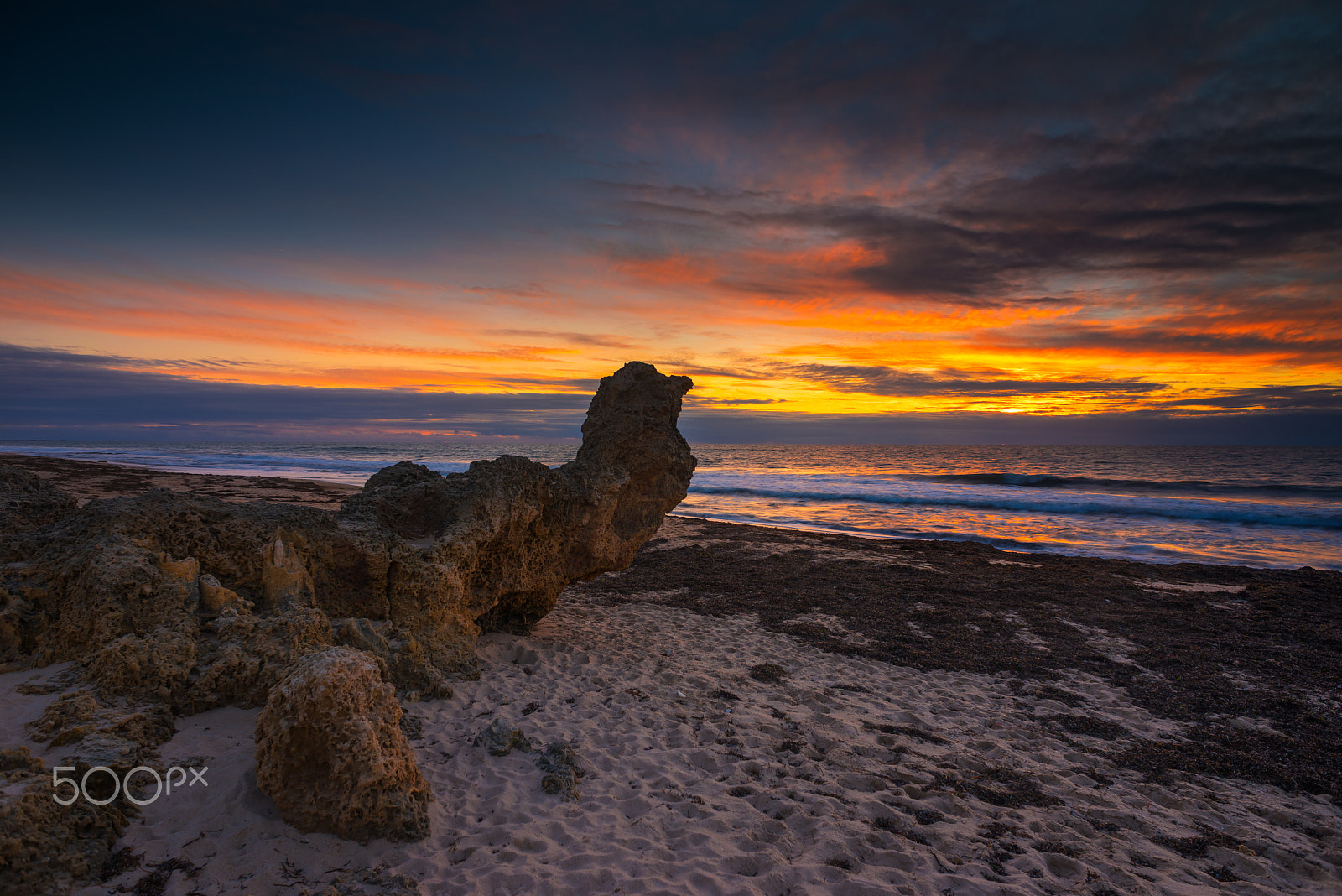 Nikon D800 + Nikon AF Nikkor 20mm F2.8D sample photo. Sunset at bunbury photography