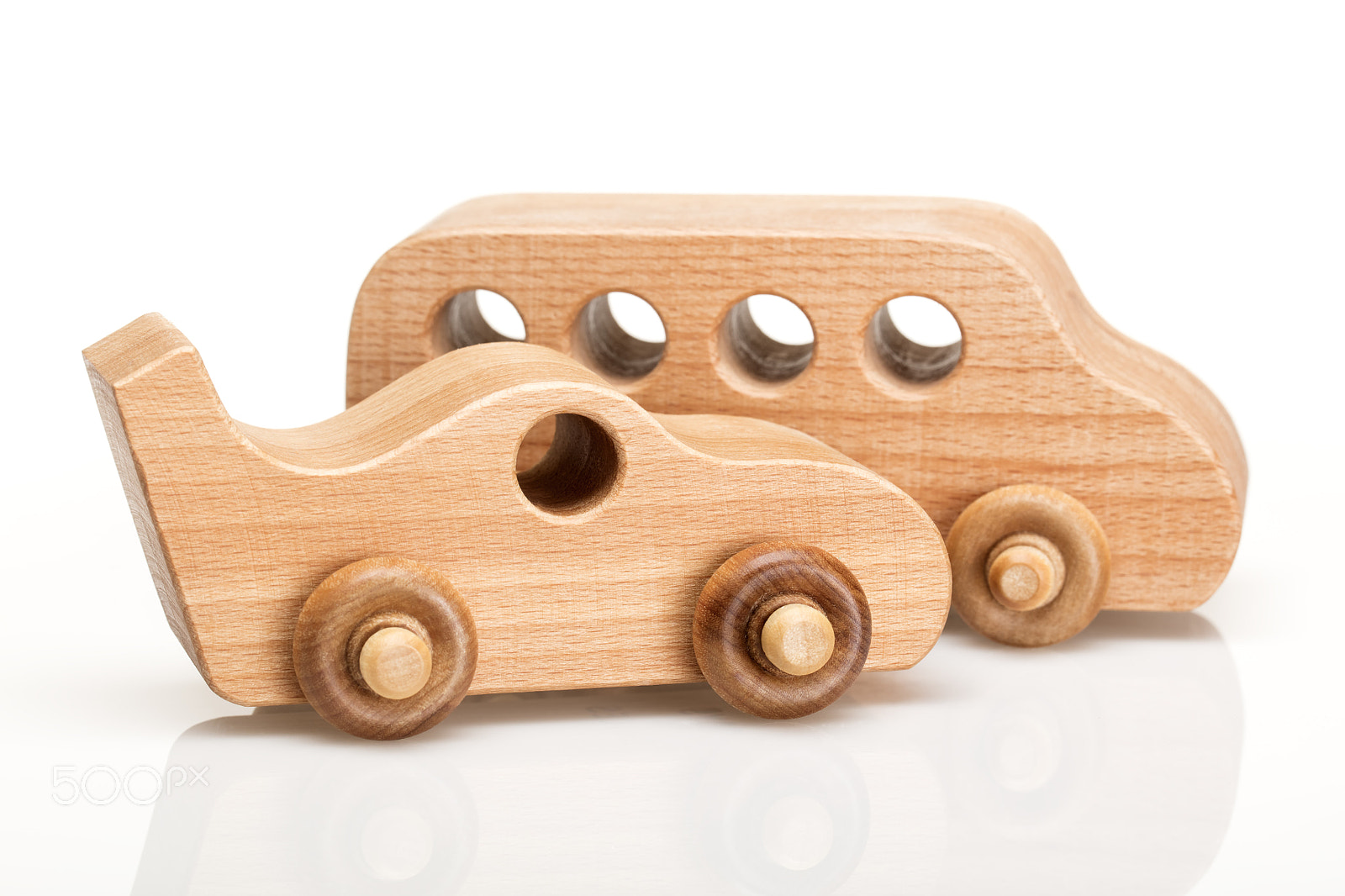 Canon EOS 5DS R sample photo. Wooden car and bus on white background photography