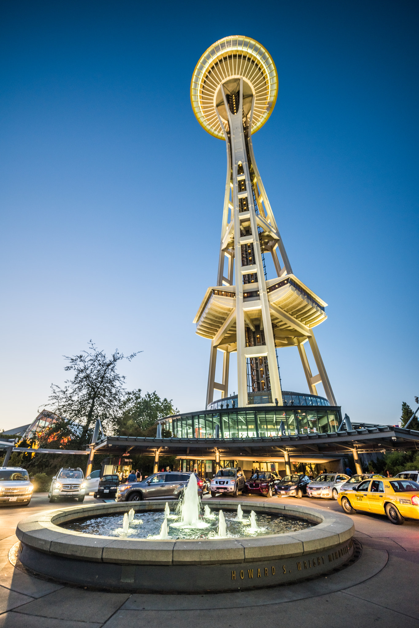 Nikon D810 + ZEISS Distagon T* 15mm F2.8 sample photo. The space needle photography