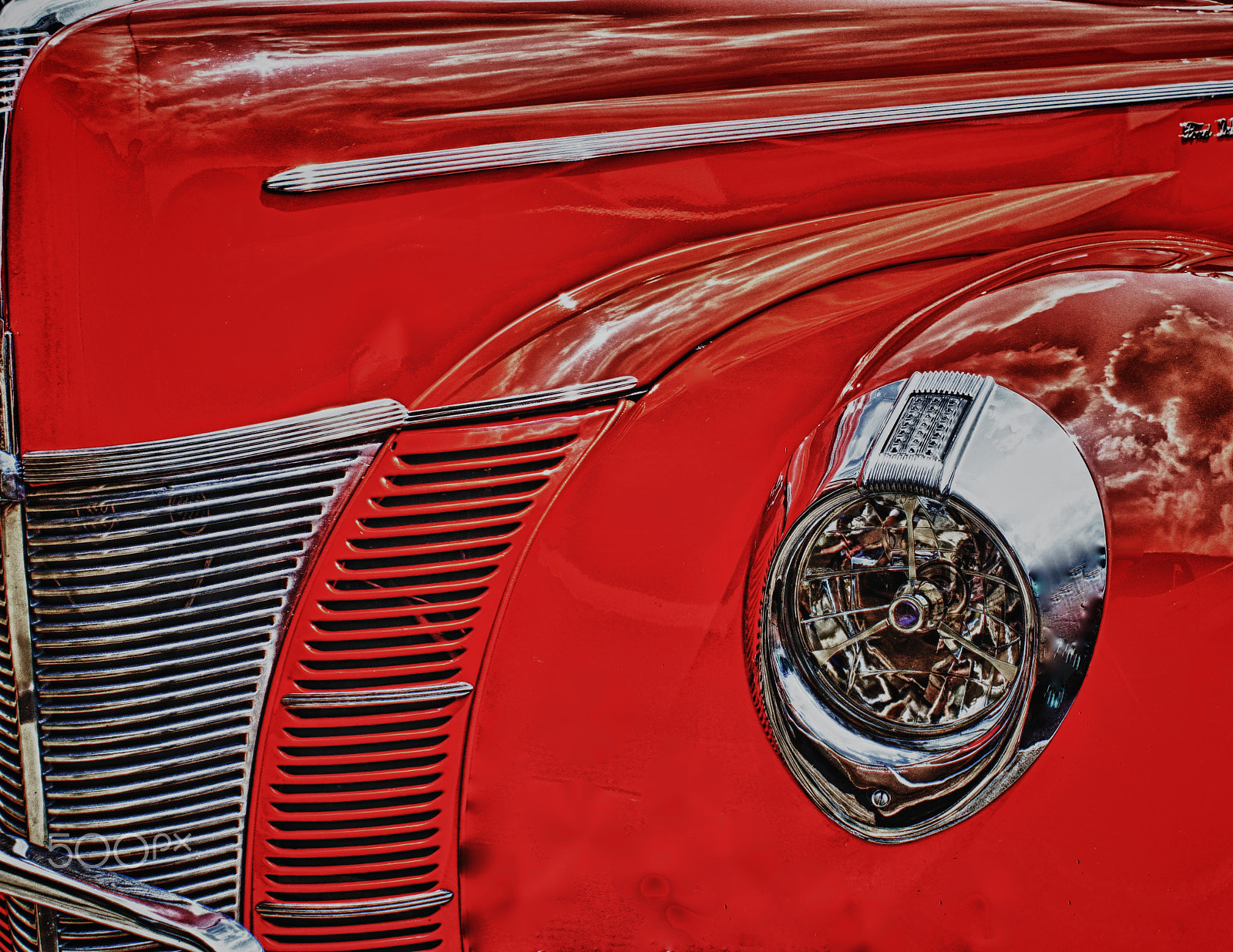 Sony DT 18-70mm F3.5-5.6 sample photo. Vintage red car photography