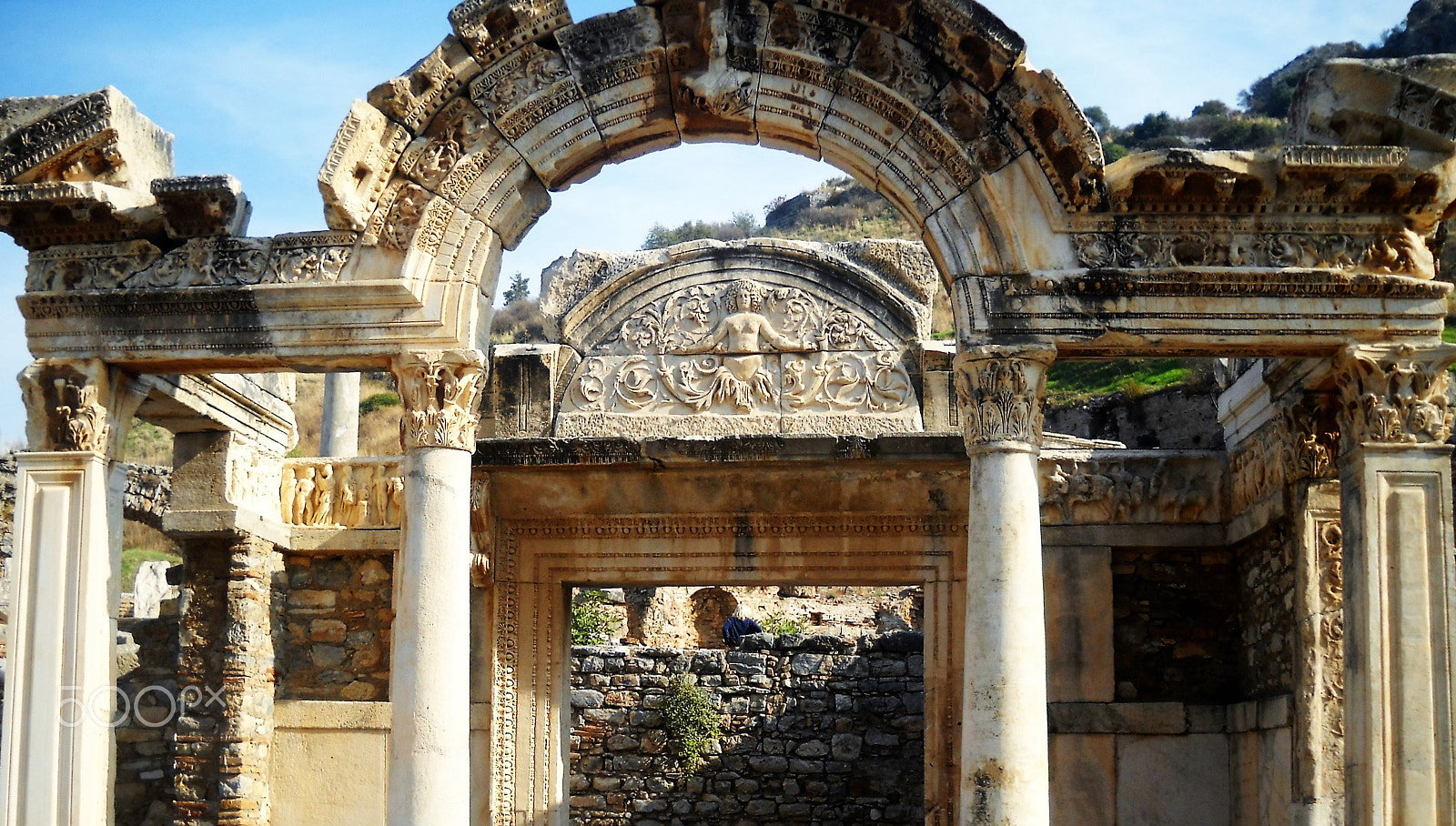 Nikon Coolpix L20 sample photo. Temple of hadrian, ephesus photography