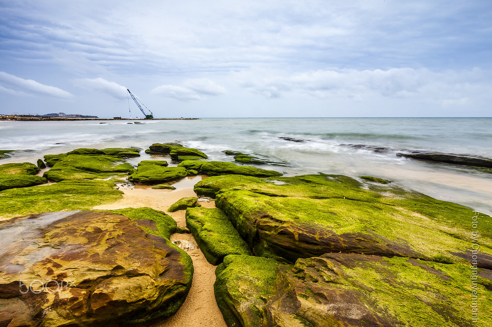Canon EF 16-35mm F4L IS USM sample photo. Lấn biển photography