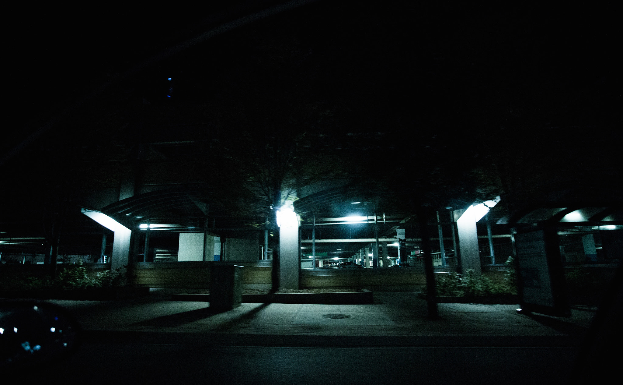 Sigma 17-35mm f/2.8-4 EX DG Aspherical HSM sample photo. Driveby photography