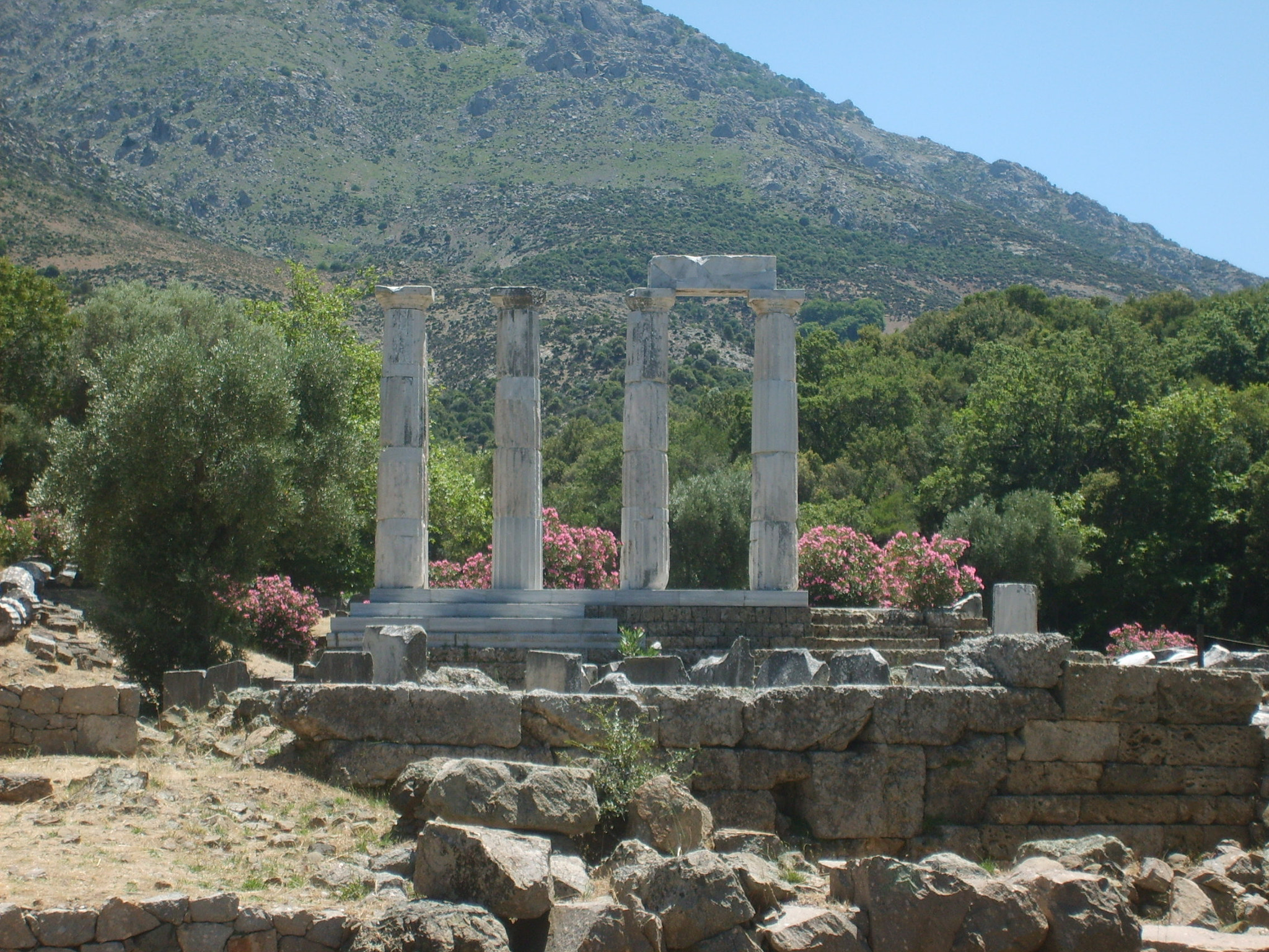 Samsung Digimax S500 / Kenox S500 / Digimax Cyber 530 sample photo. Samothraki-the great gods΄ temple photography