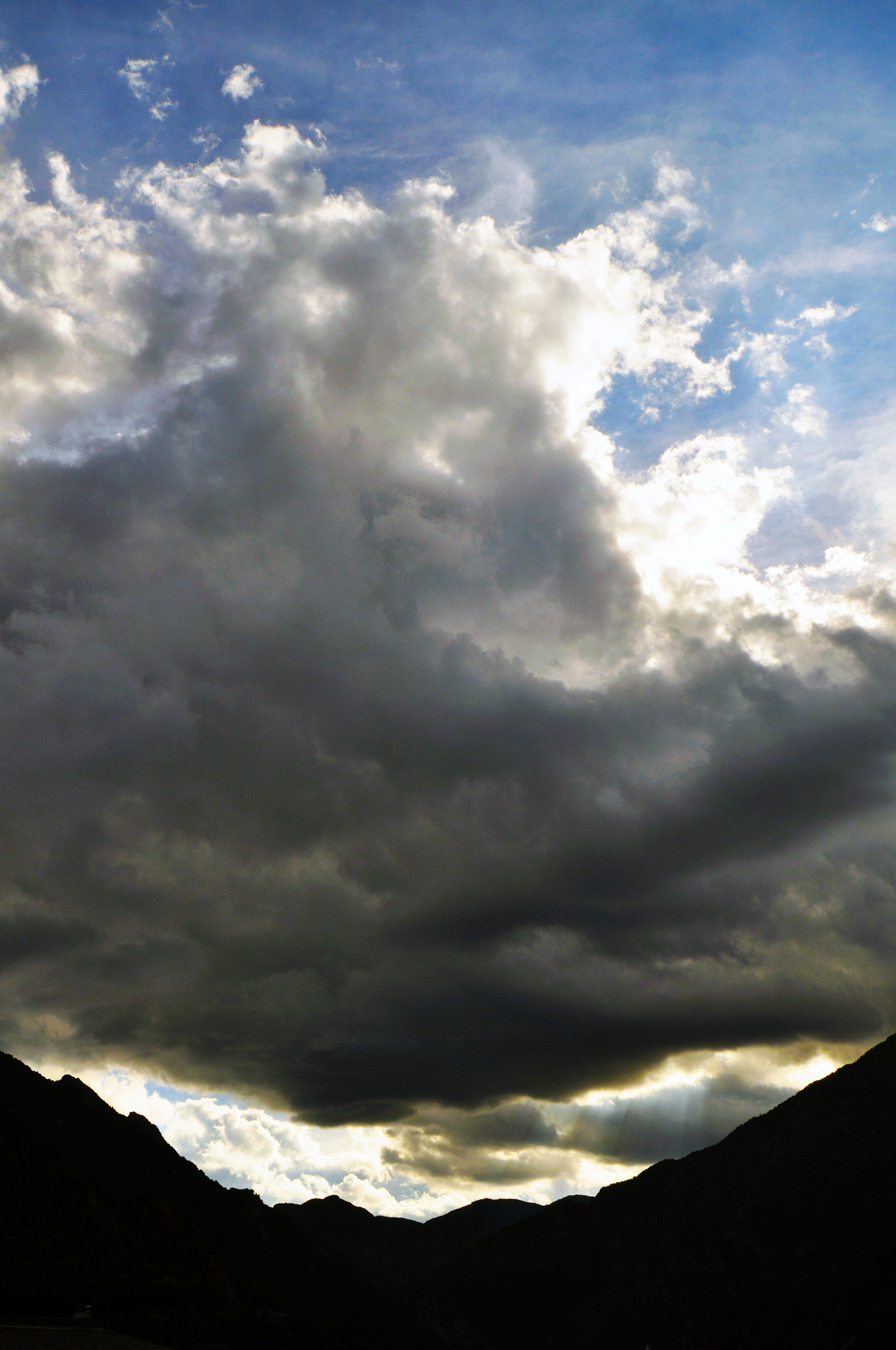 Nikon D5000 sample photo. Clouds photography