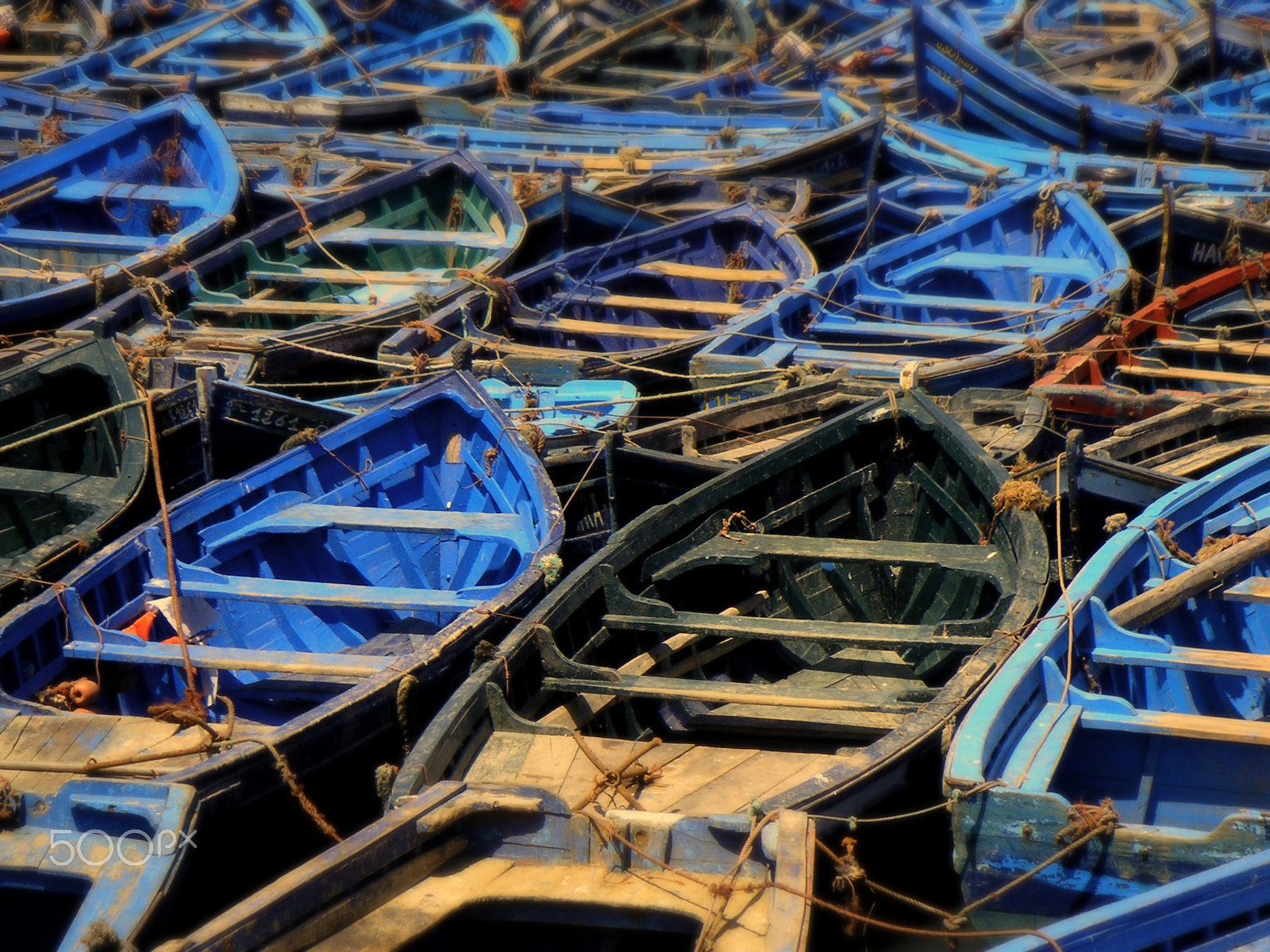 KONICA MINOLTA DiMAGE Xt sample photo. Boat mosaic photography