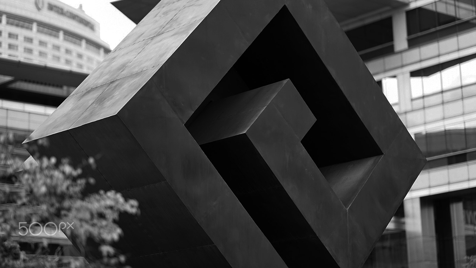 Sony a7S II + Sony FE 85mm F1.4 GM sample photo. Coex sculpture photography