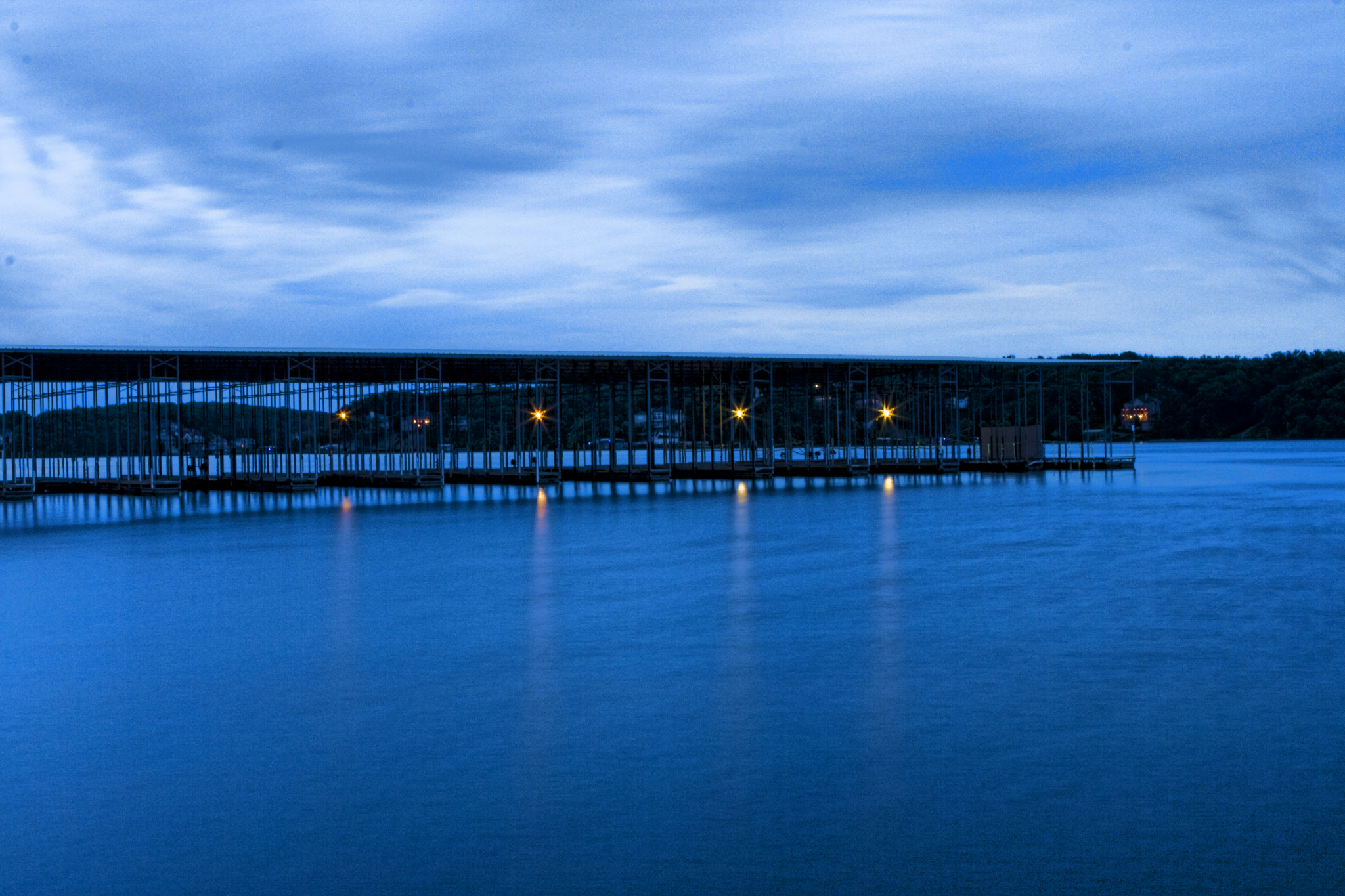 Canon EOS 400D (EOS Digital Rebel XTi / EOS Kiss Digital X) sample photo. Dock long exposure photography